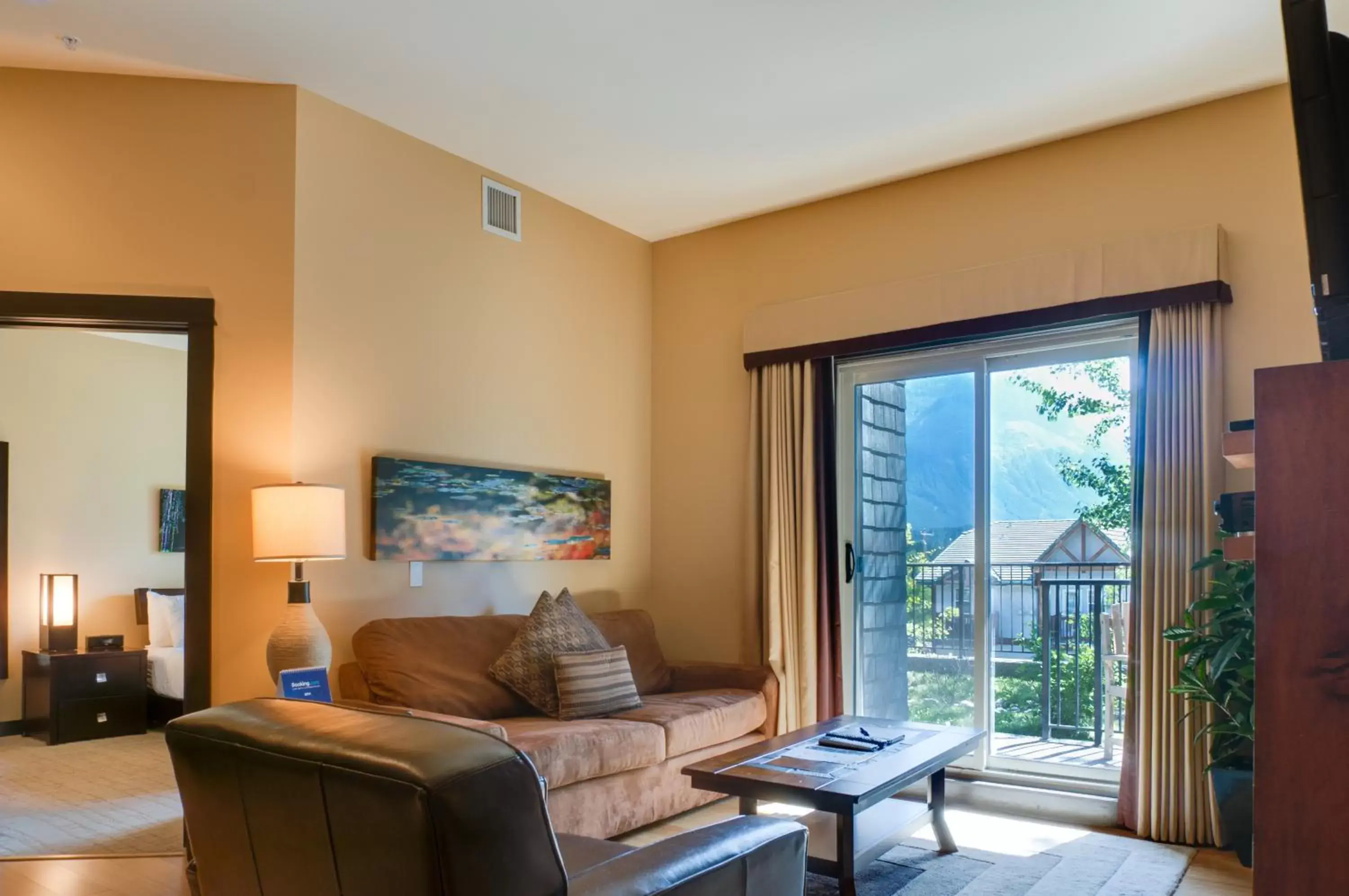 Living room in Silver Creek Lodge Living room in Silver Creek Lodge