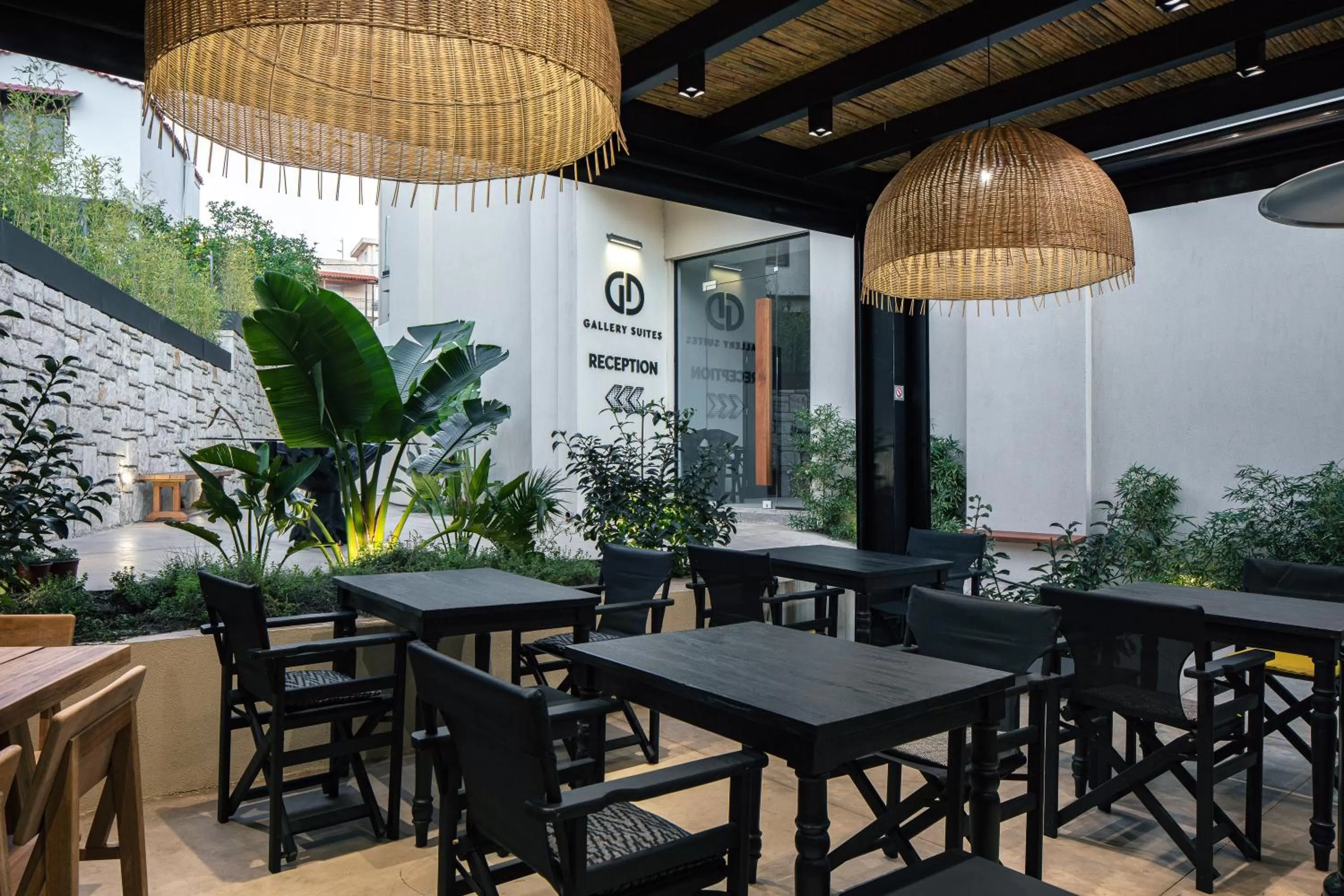 Lounge or bar in Chapter 02 Gallery Suites - ex GD Gallery Suites