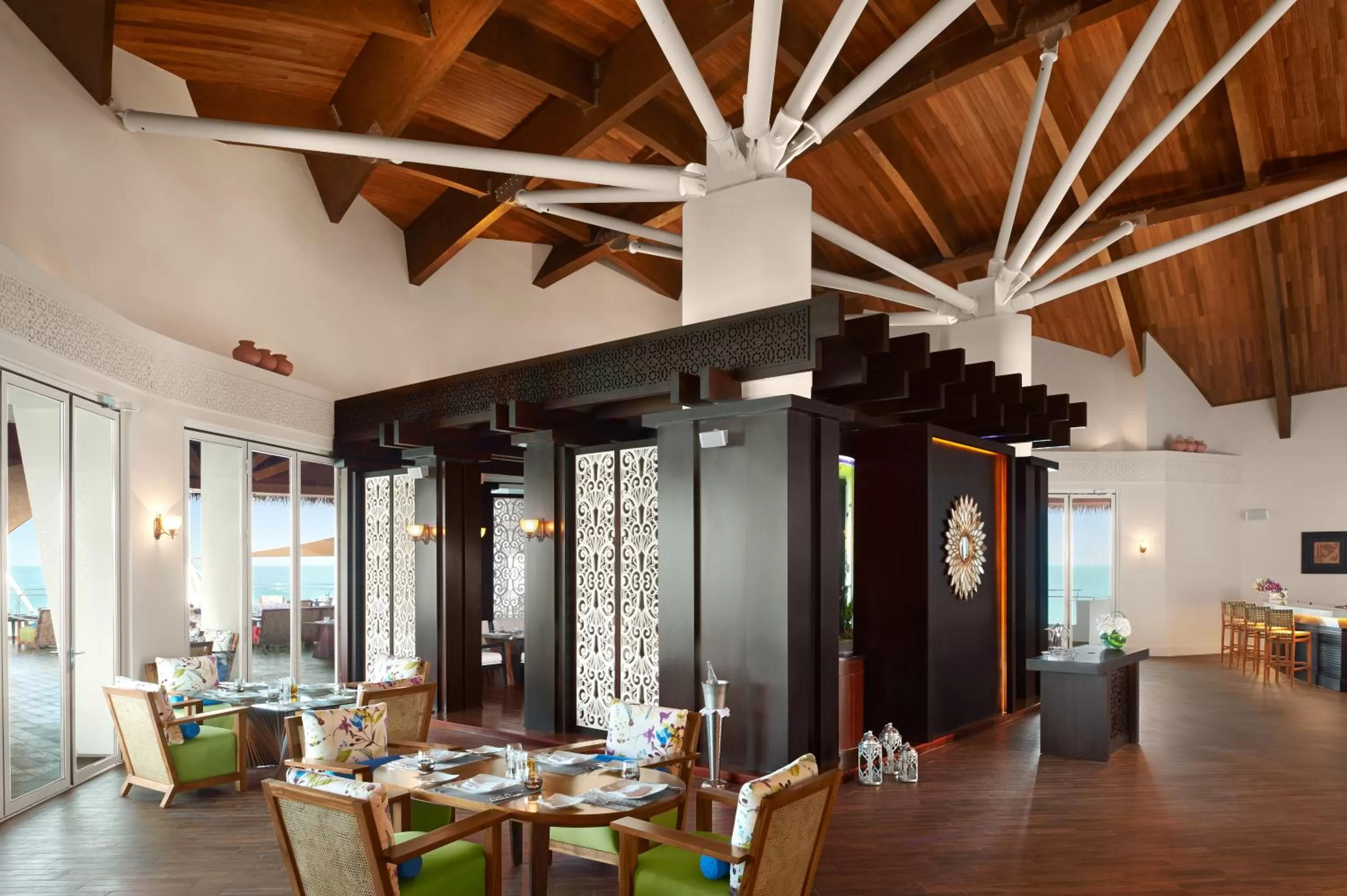 Restaurant/places to eat in Banana Island Resort Doha by Anantara