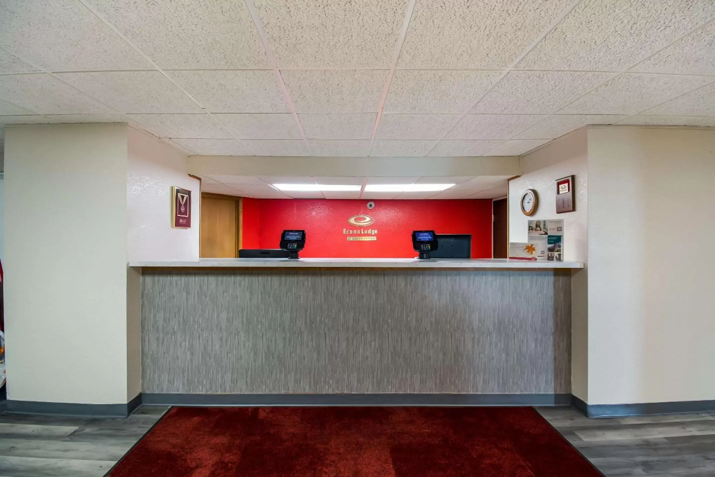 Lobby or reception, Lobby/Reception in Econo Lodge Duluth near Miller Hill Mall