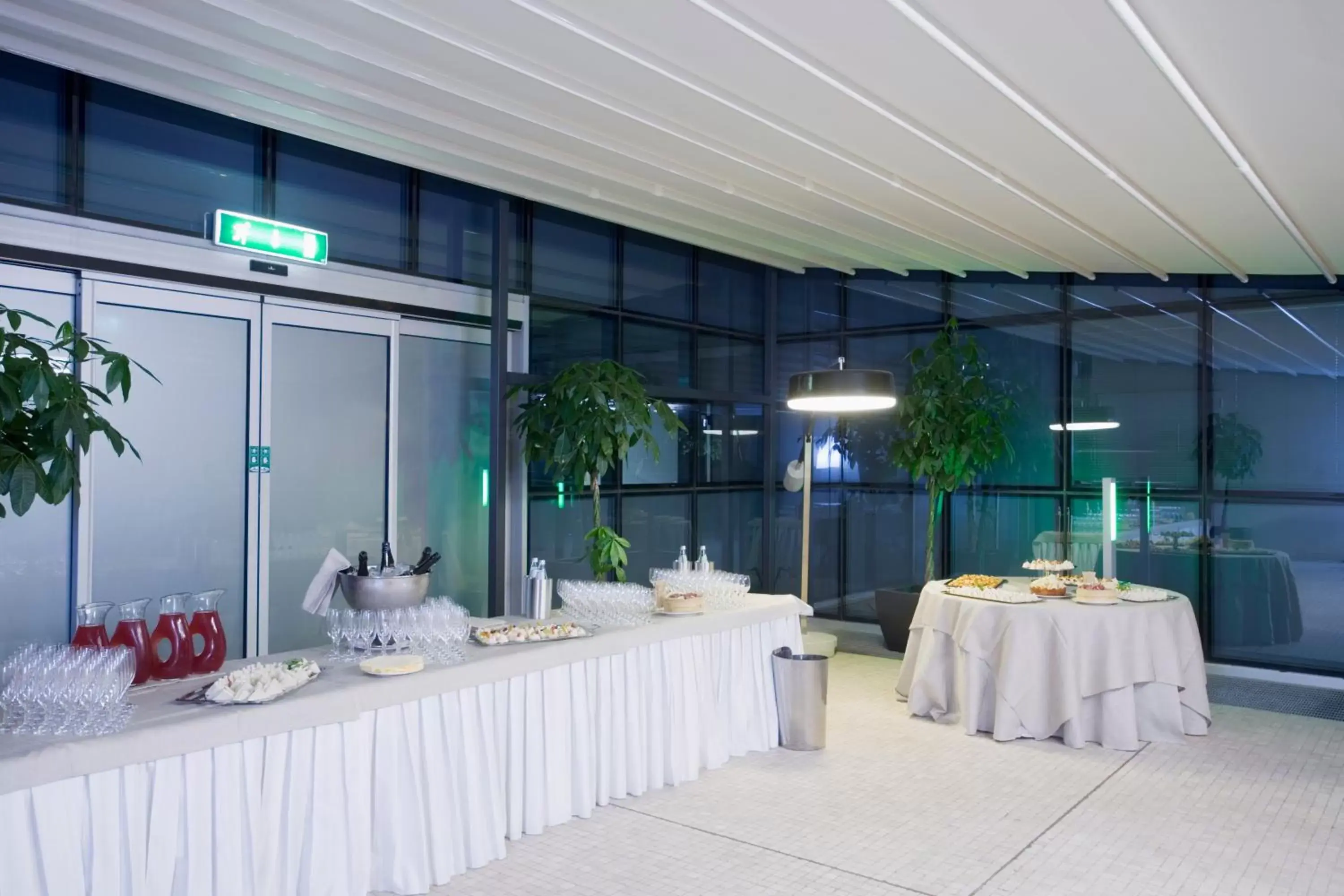 Business facilities, Banquet Facilities in UNAHOTELS T Hotel Cagliari