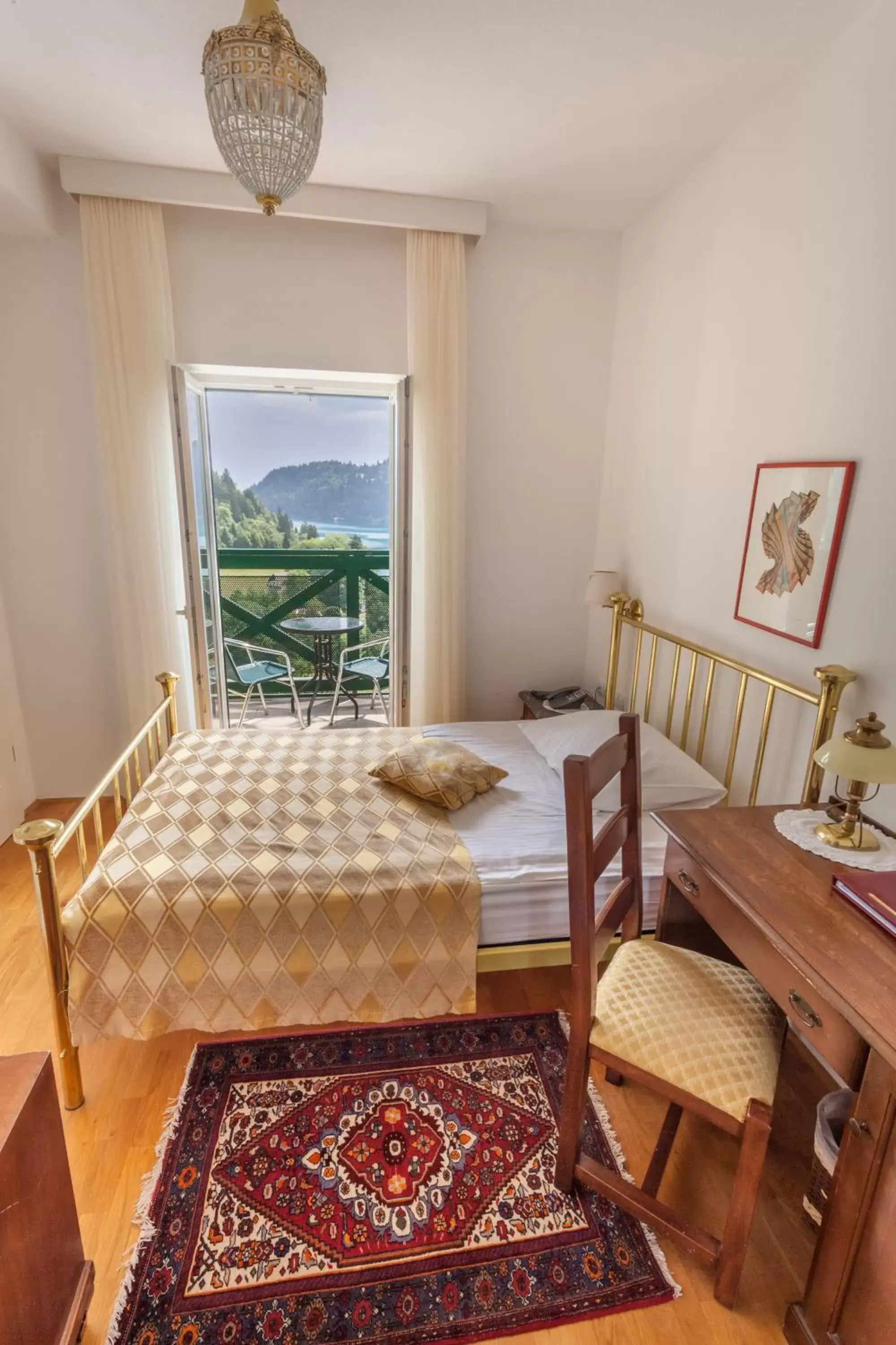 Bedroom in Hotel Triglav