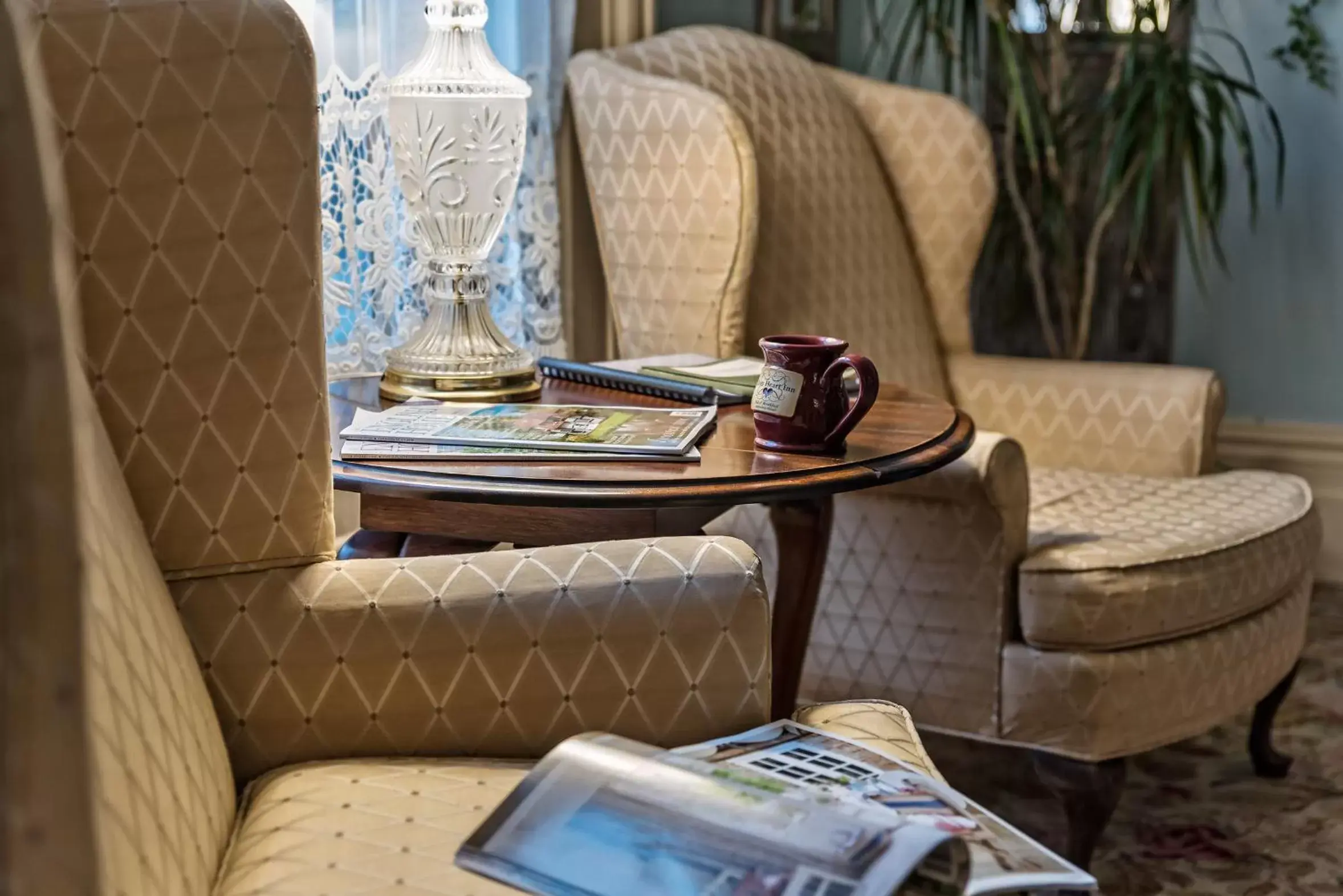 Living room, Seating Area in Silver Heart Inn & Cottages