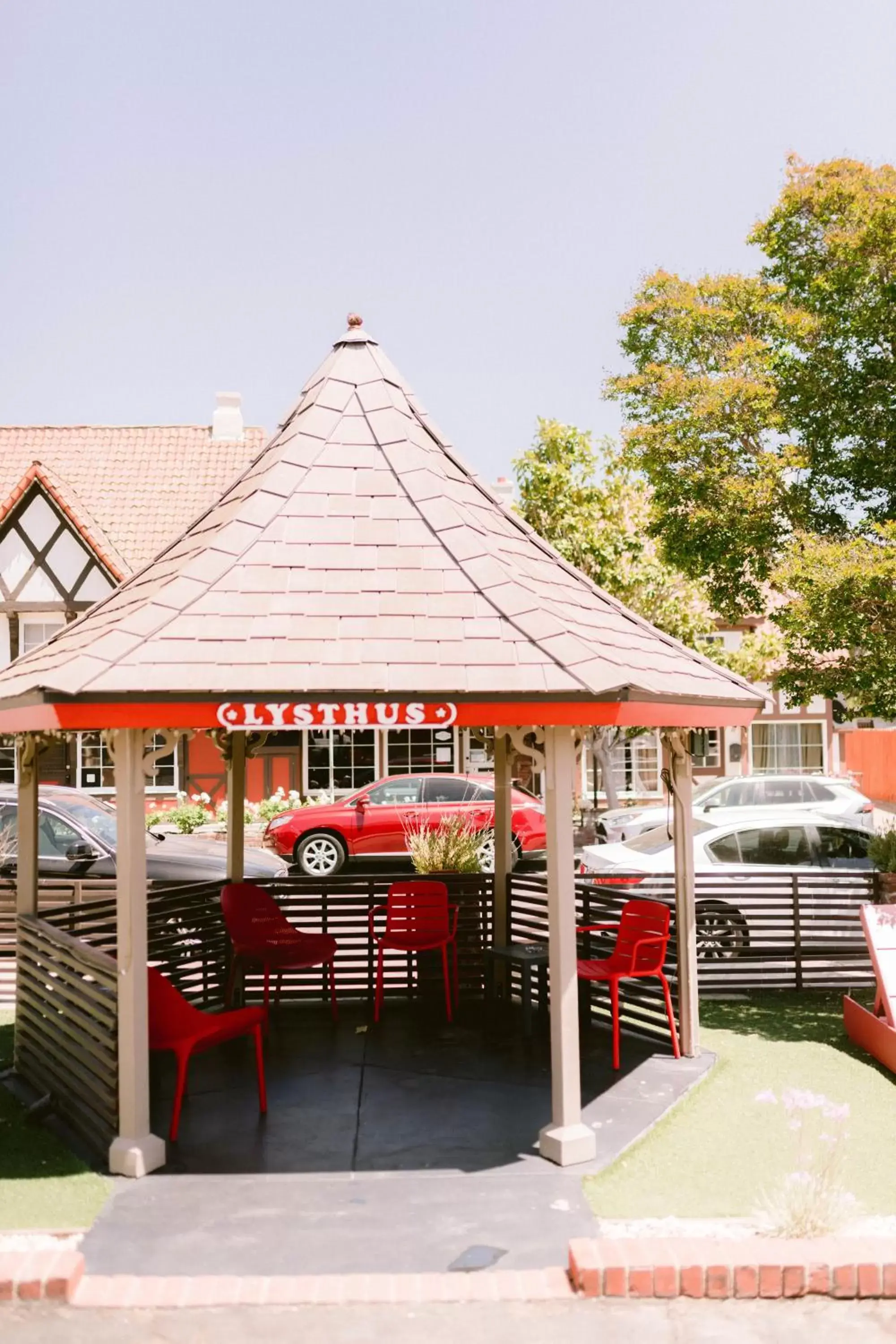 Property building, Restaurant/Places to Eat in The Hamlet Inn