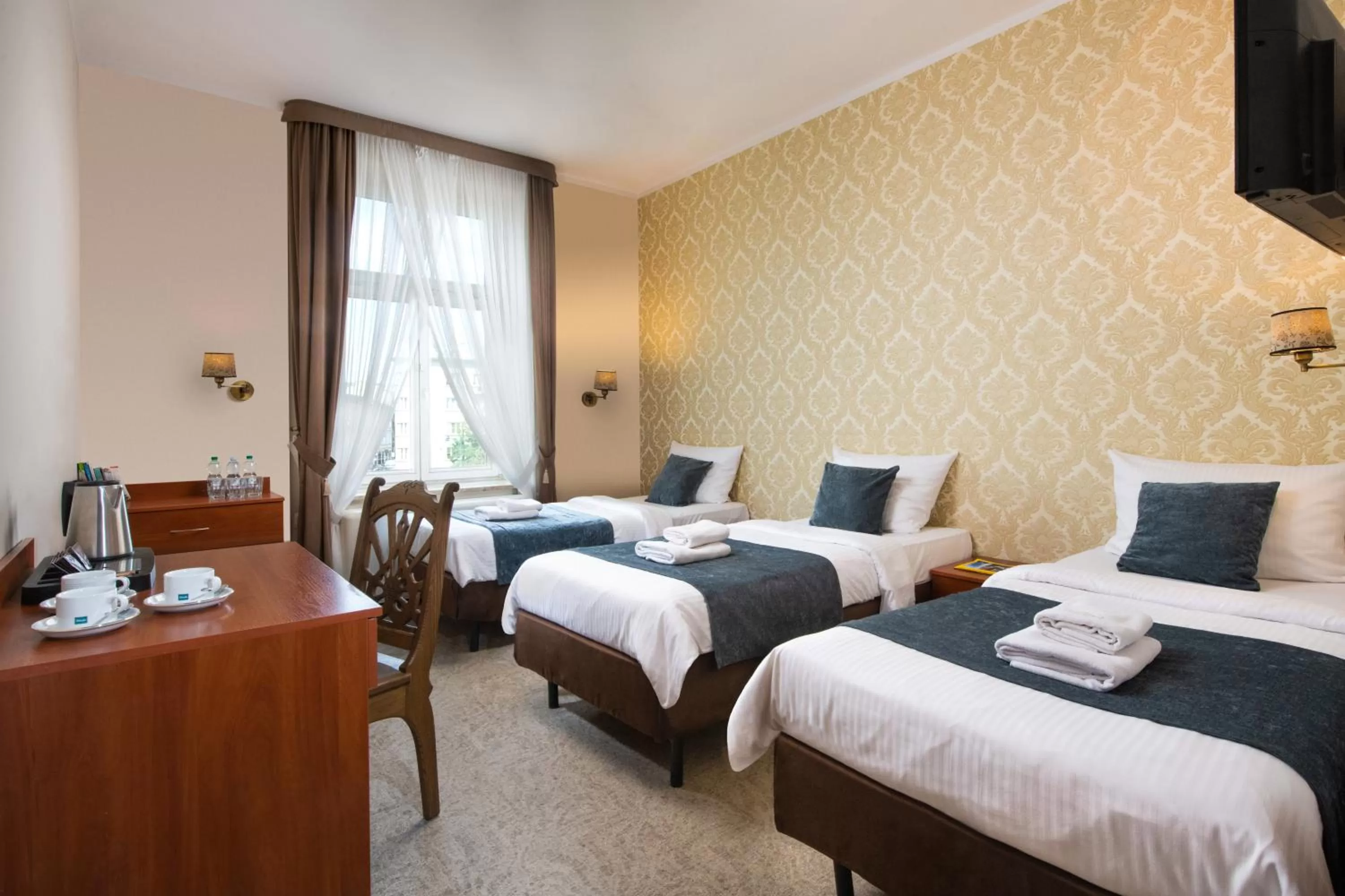 Bed in Aparthotel Globus Self-Check in