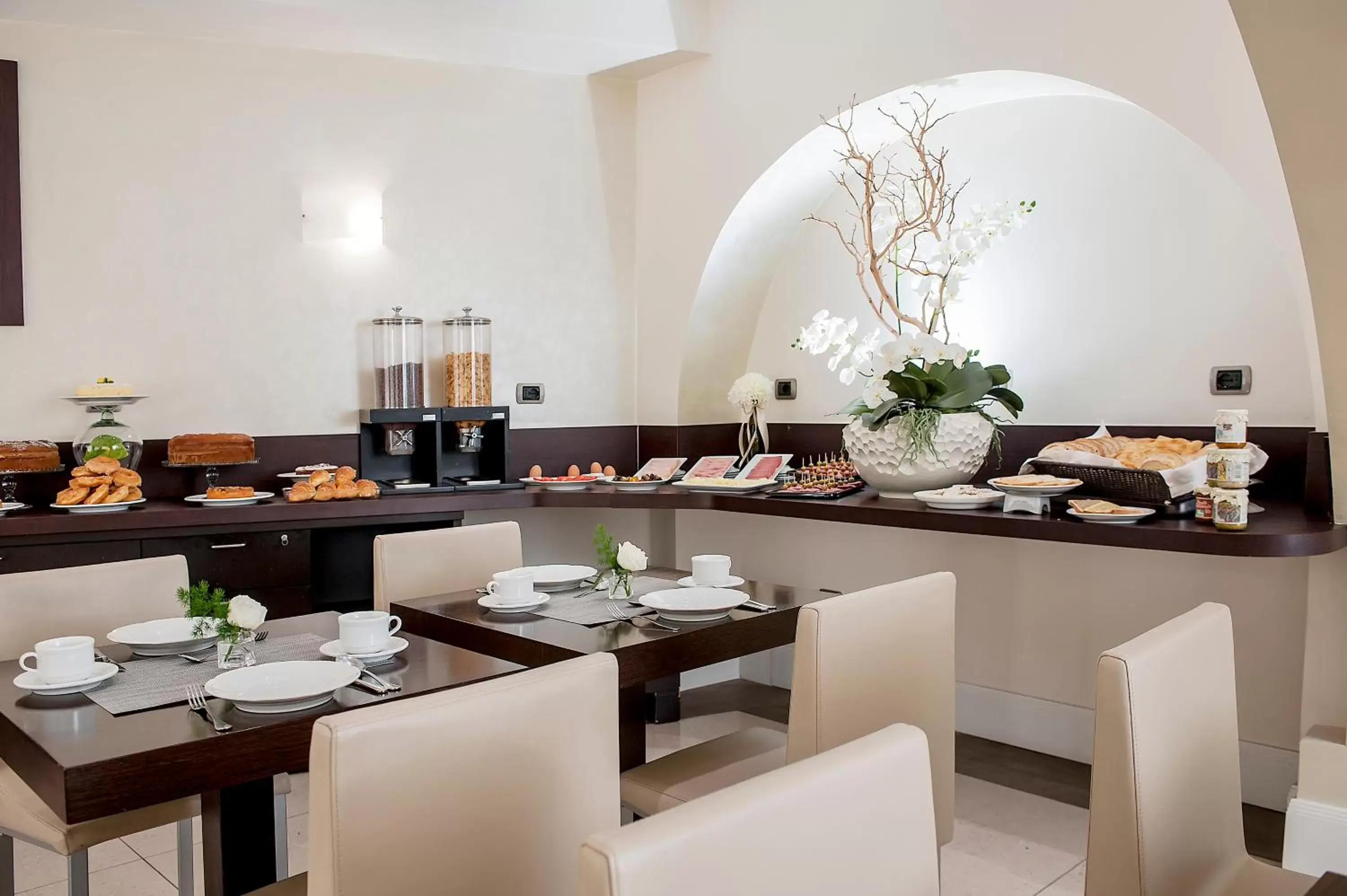 Food and drinks, Restaurant/Places to Eat in Demetra Hotel