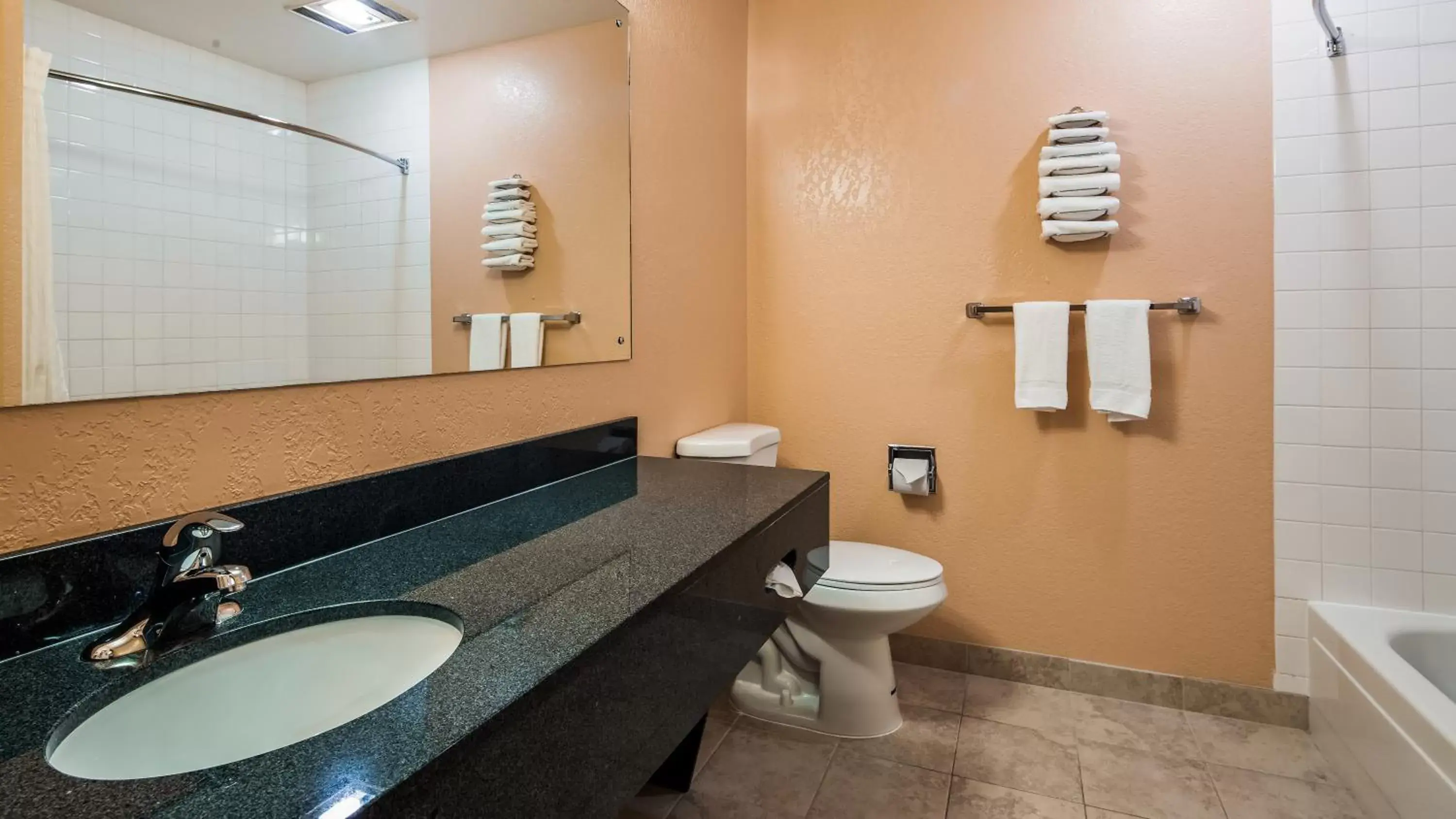 Bathroom in SureStay Hotel by Best Western Wenatchee