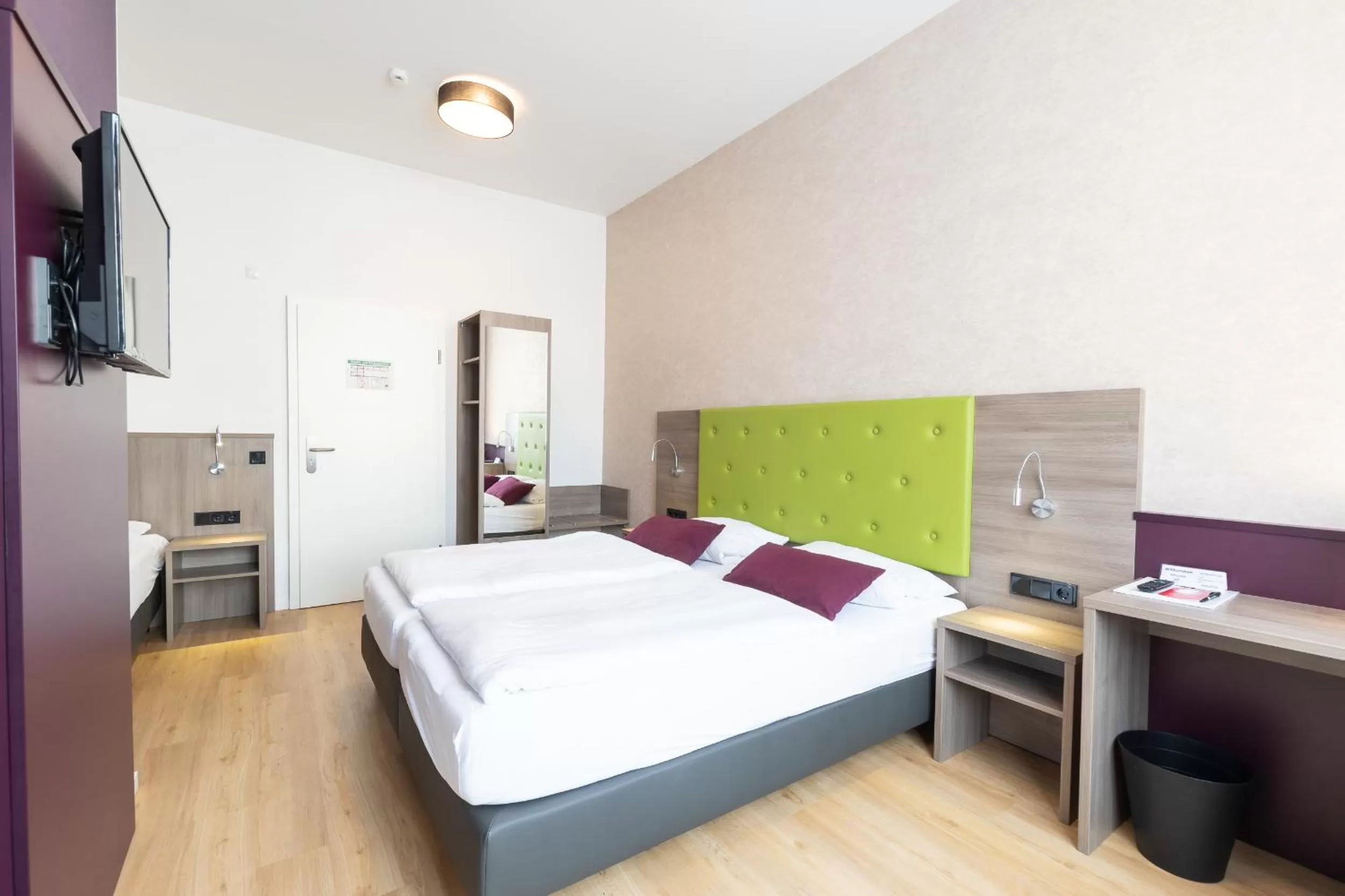 Nearby landmark, Bed in Hotel Porta Nigra