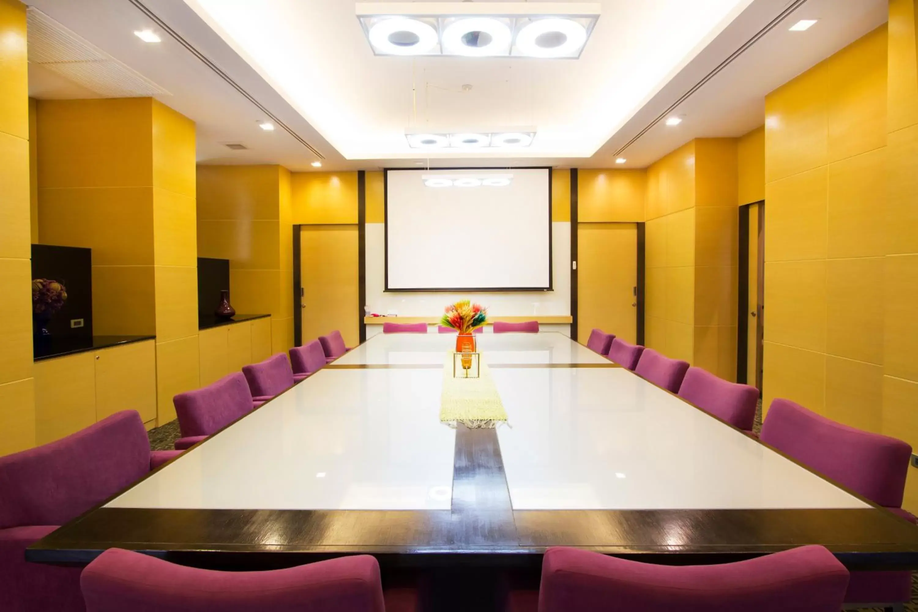 Meeting/conference room in Urbana Langsuan Hotel - SHA Extra Plus