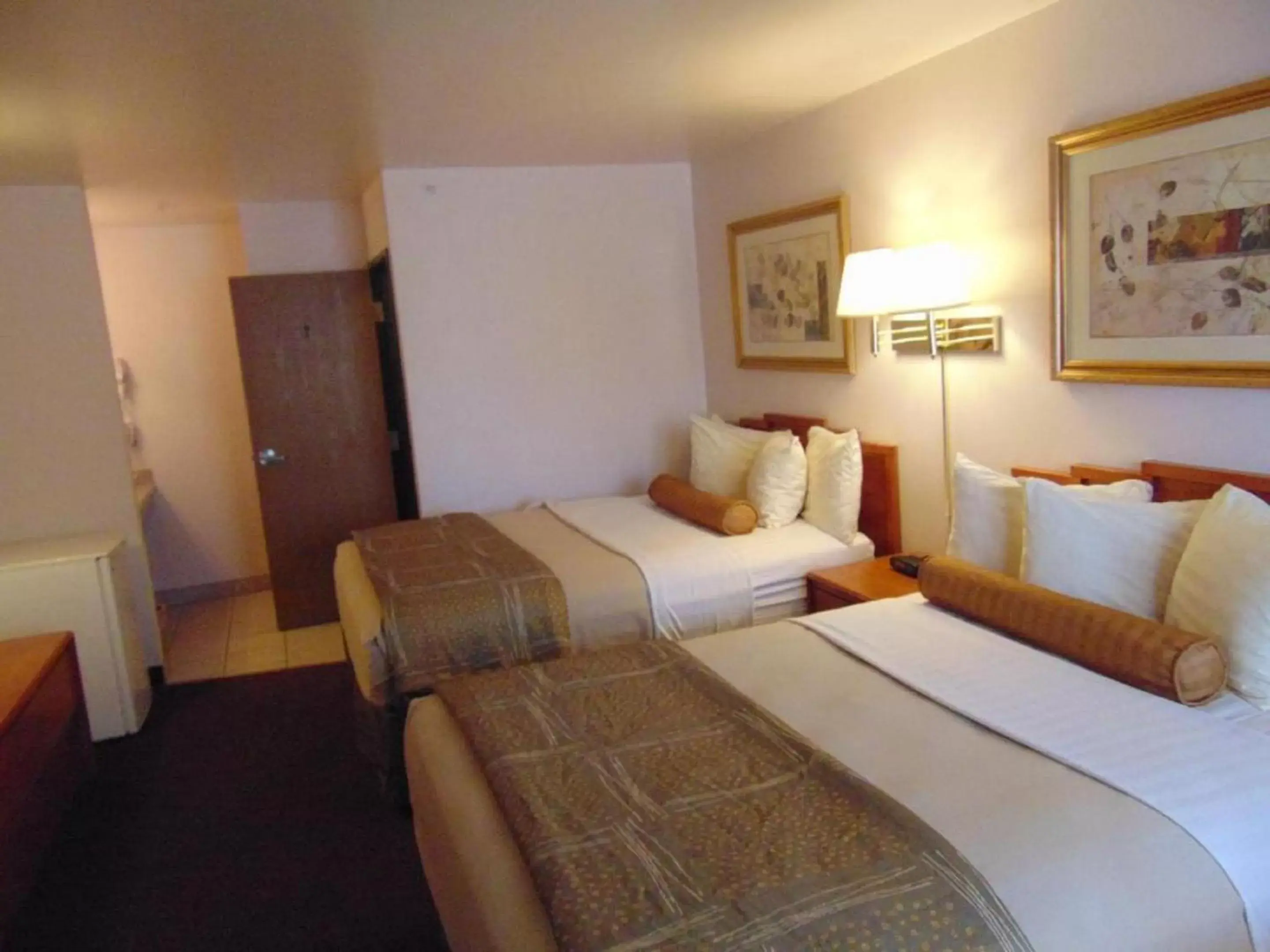 Bedroom, Bed in Magnuson Hotel Manitou Springs