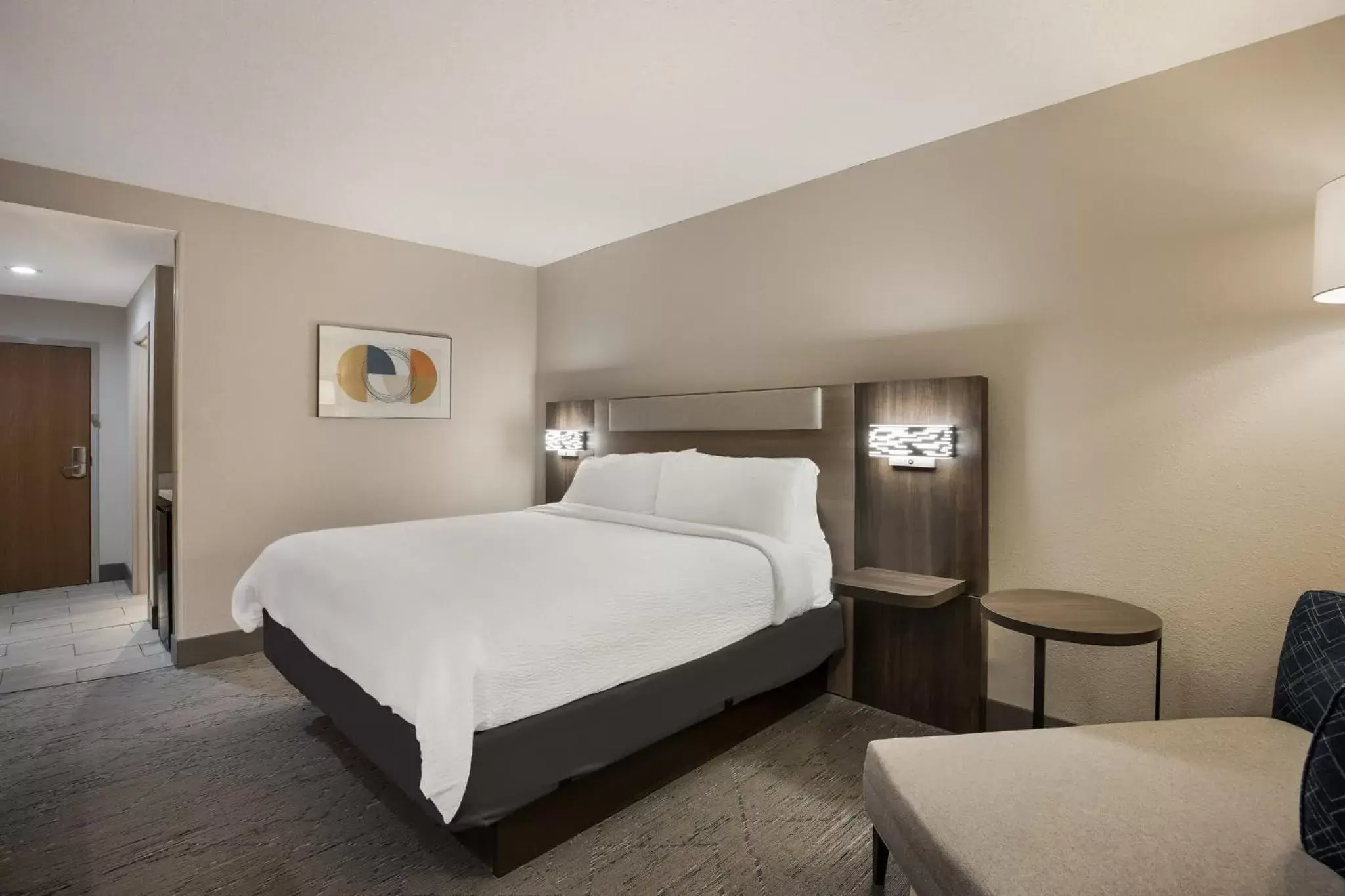 Photo of the whole room, Bed in Holiday Inn Express Hotel & Suites Perry, an IHG Hotel