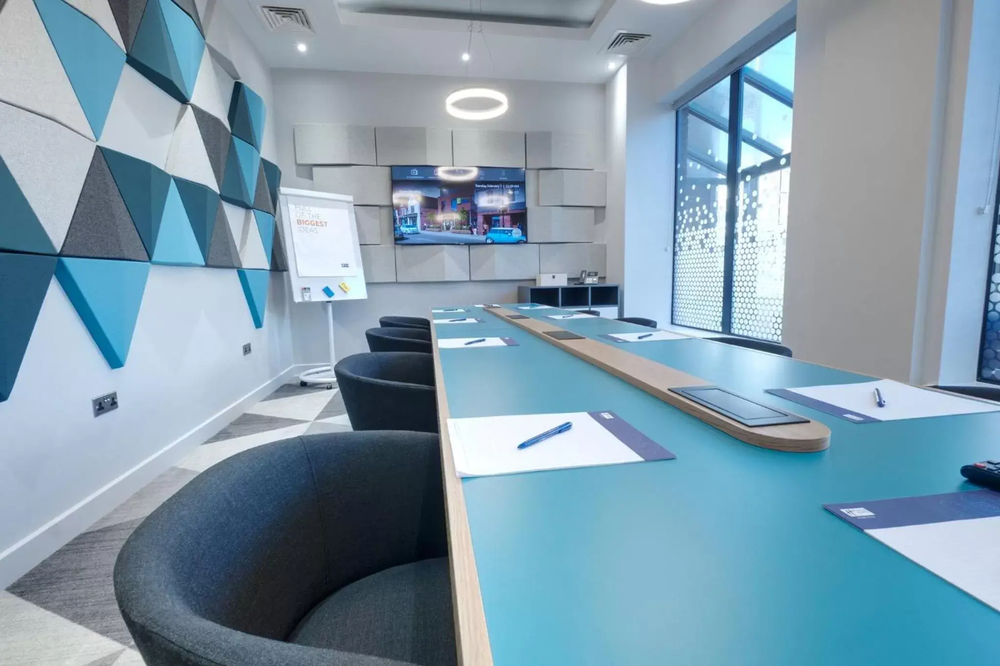 Meeting/conference room in Holiday Inn Express - Fleet, an IHG Hotel
