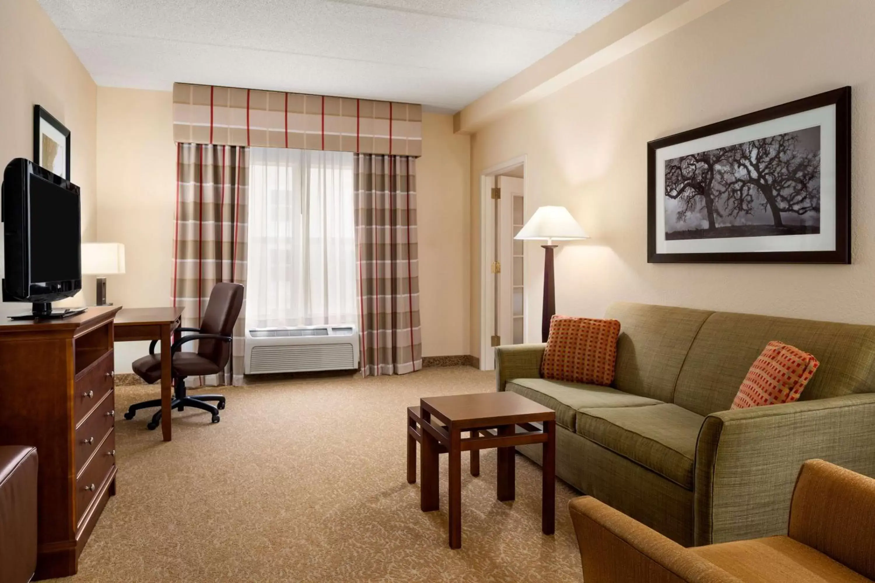 Photo of the whole room, Seating Area in Country Inn & Suites by Radisson, Anderson, SC