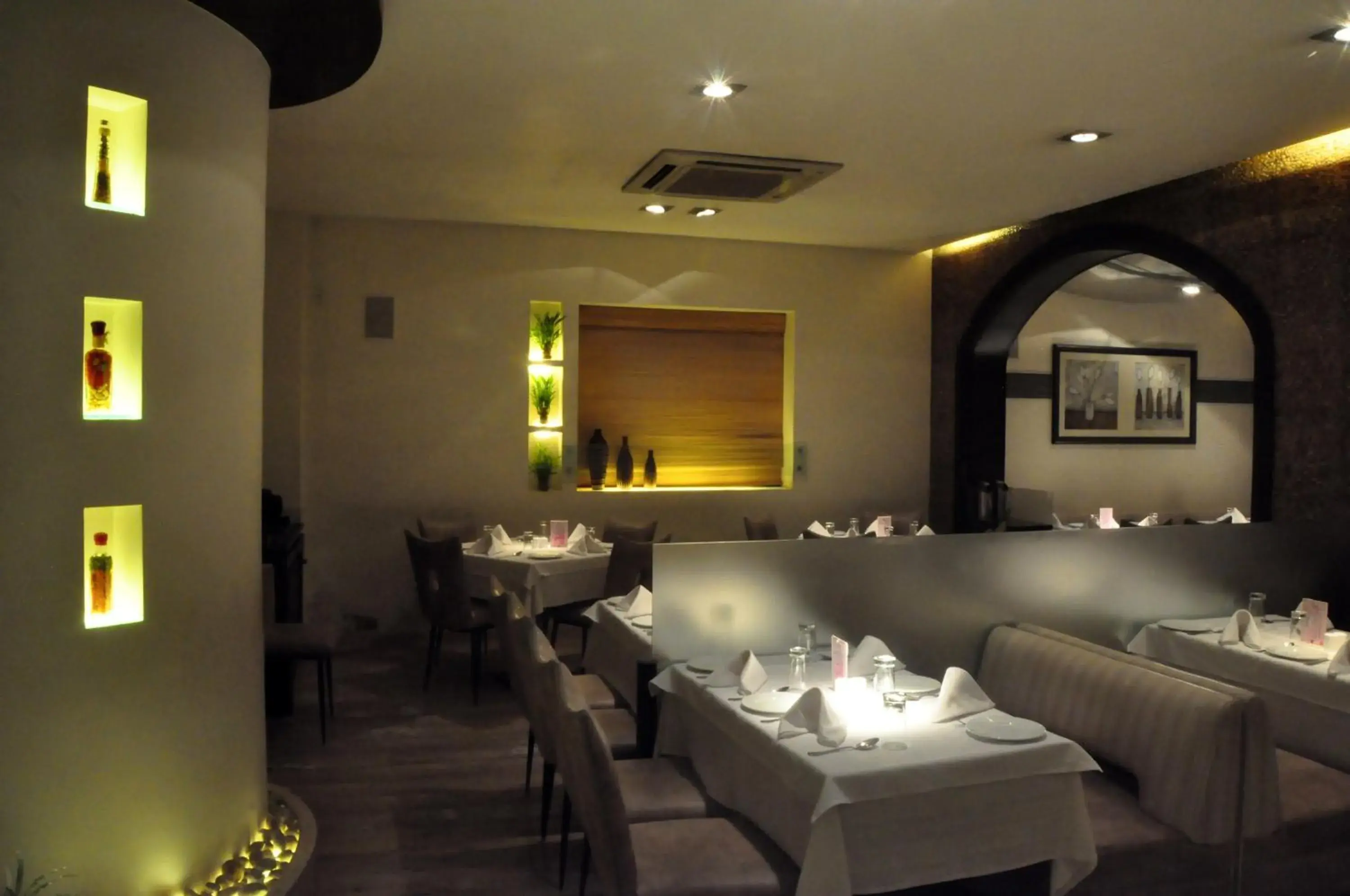 Restaurant/places to eat in Abbott Hotel Restaurant/places to eat in Abbott Hotel