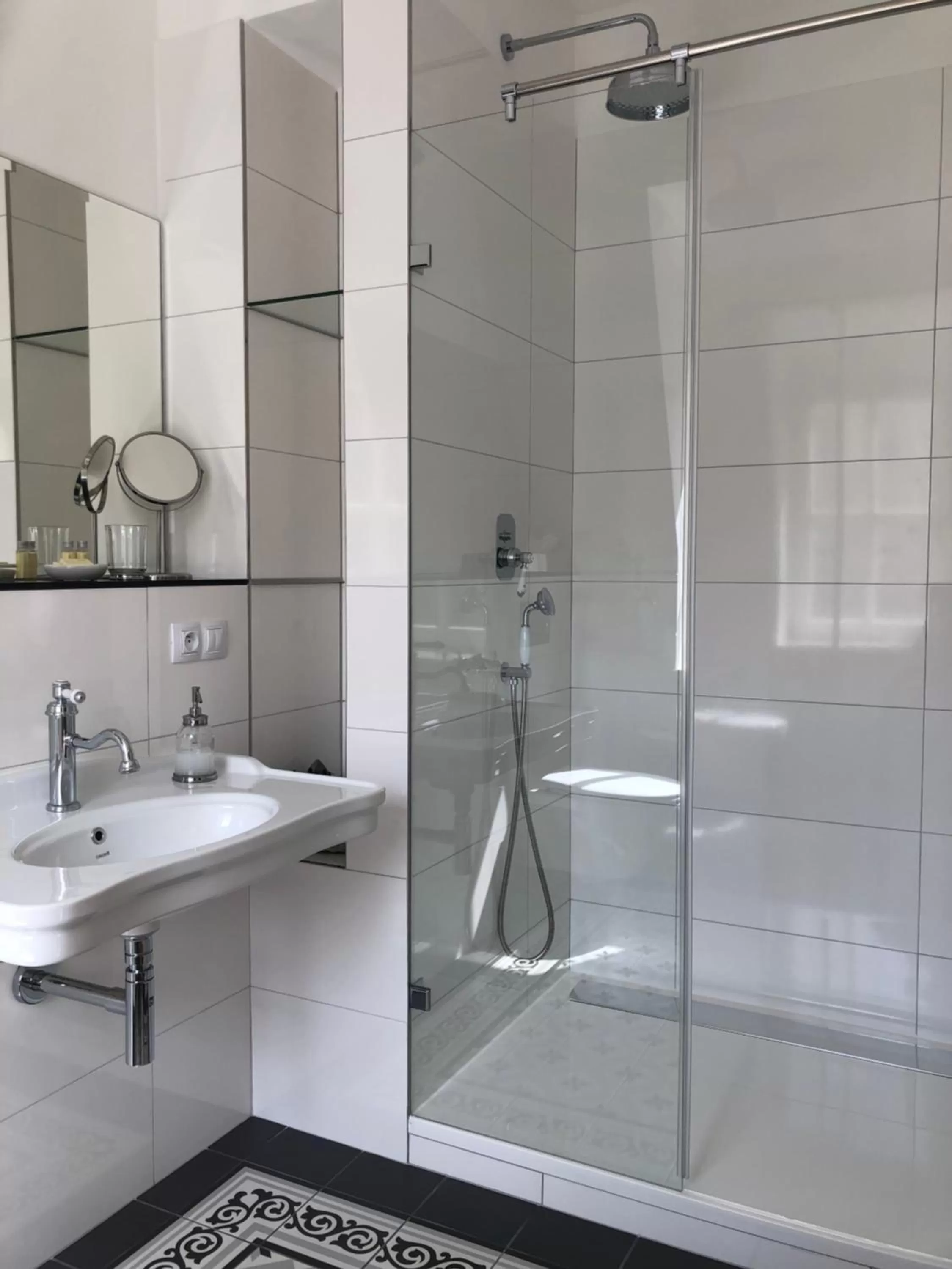 Bathroom in Galerie Suites