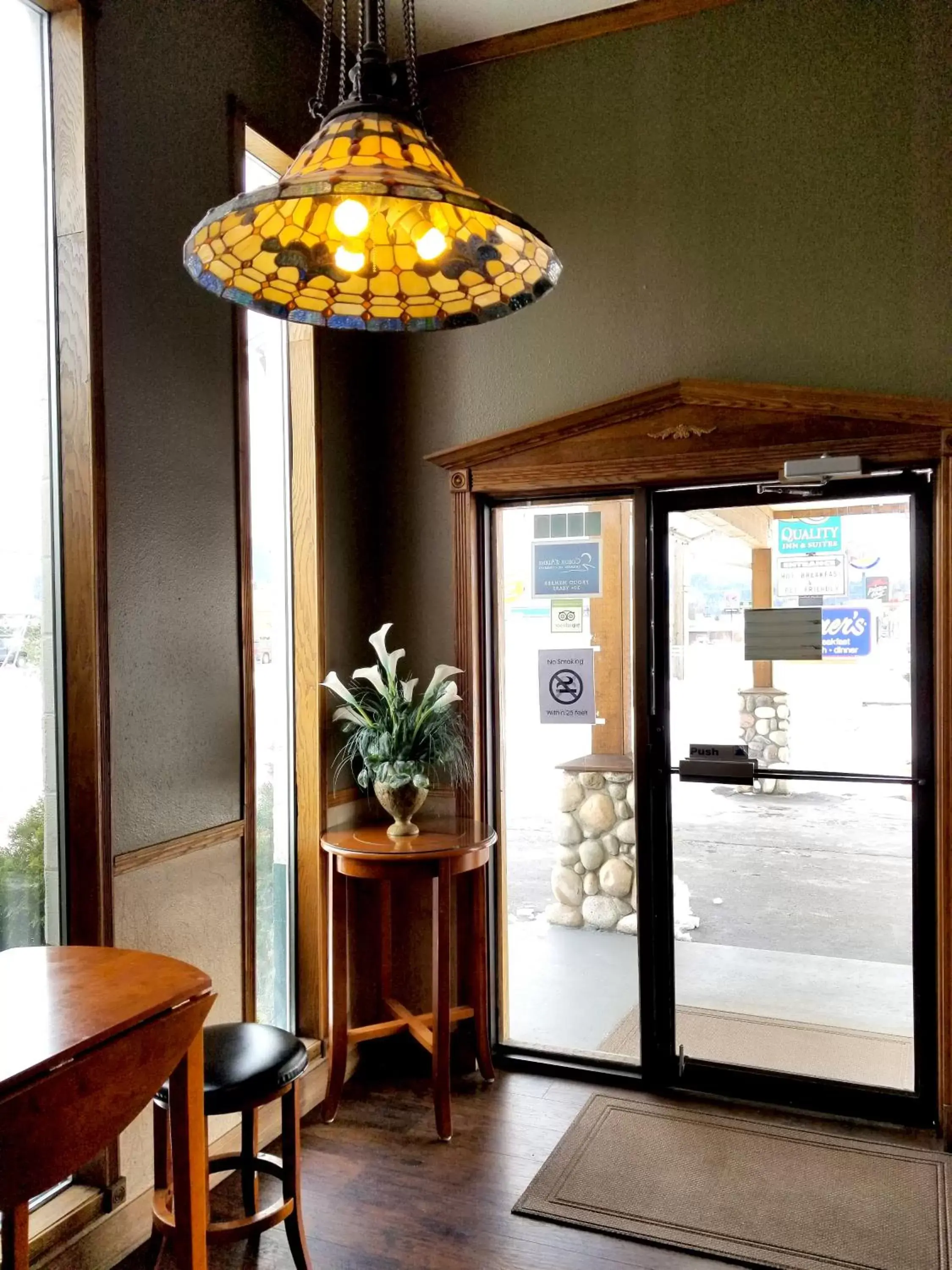 Lobby or reception in FairBridge Inn - Coeur d'Alene