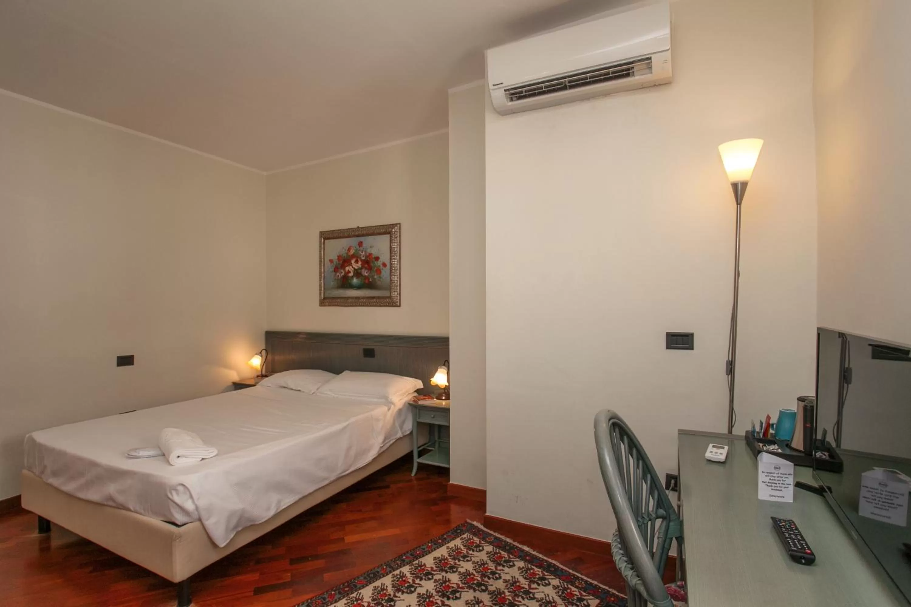 Bedroom, Bed in Zodiacus Residence