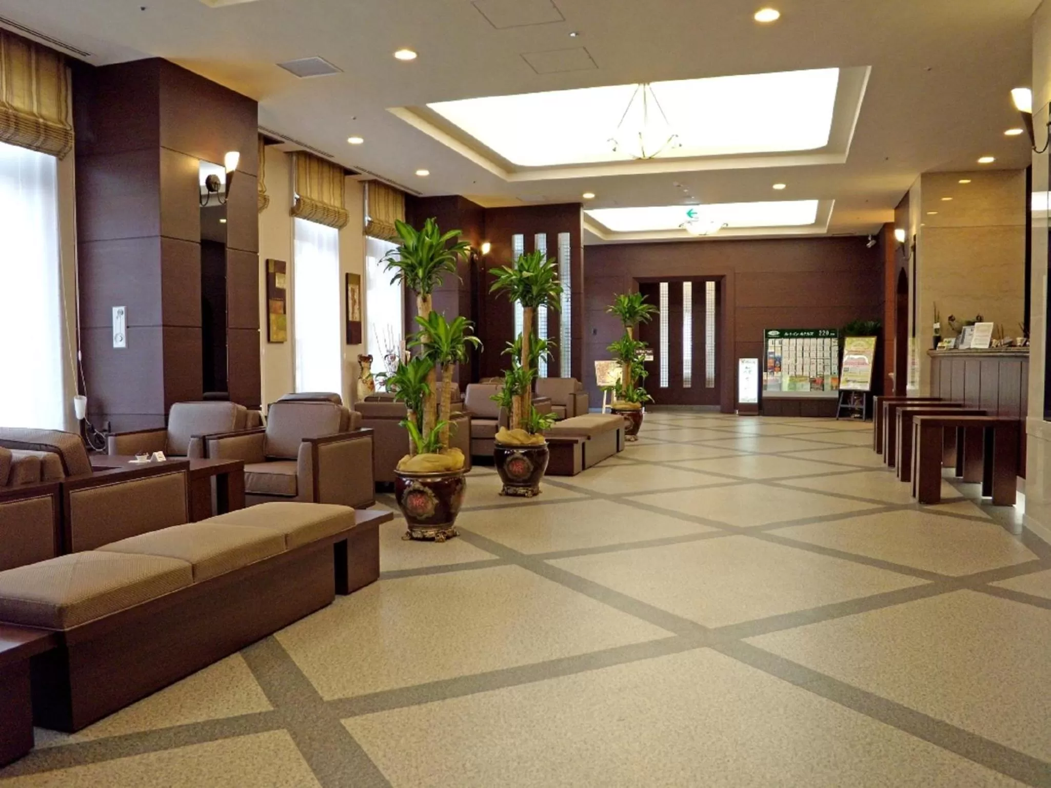 Lobby or reception in Hotel Route-Inn Higashimuroran Ekimae