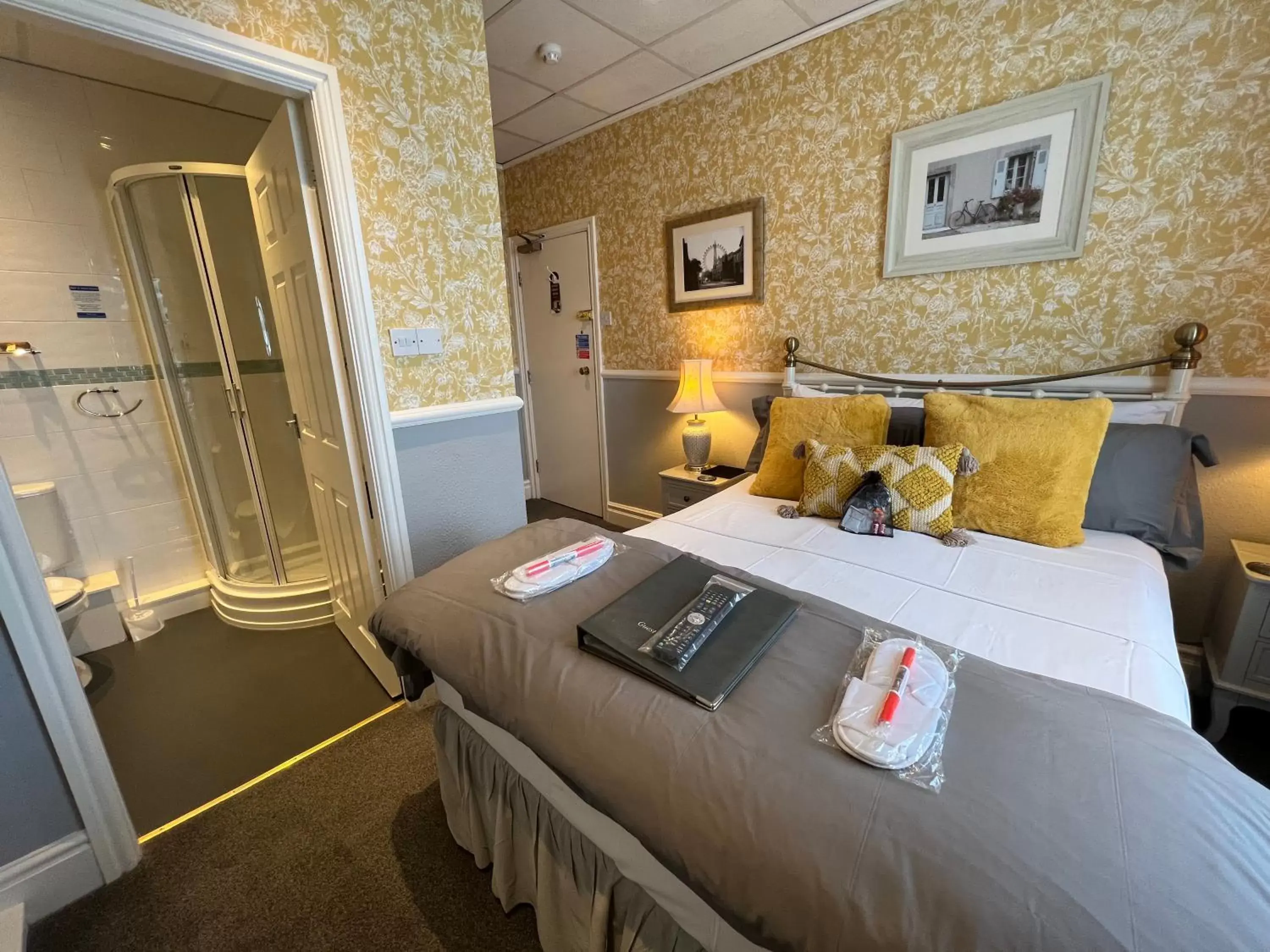 Double Room in Raffles Hotel Double Room in Raffles Hotel