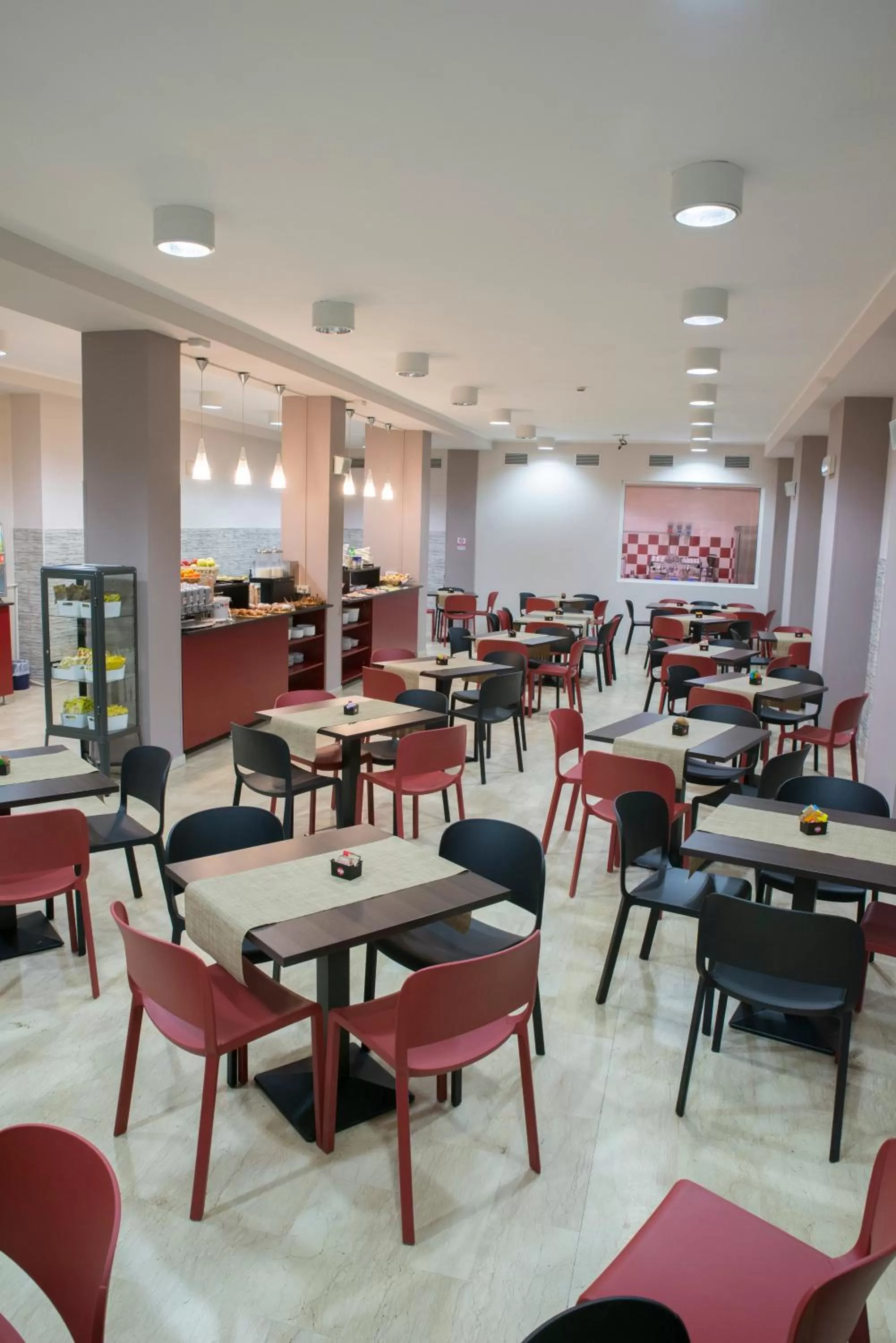 Lounge or bar in Hotel Miramonti