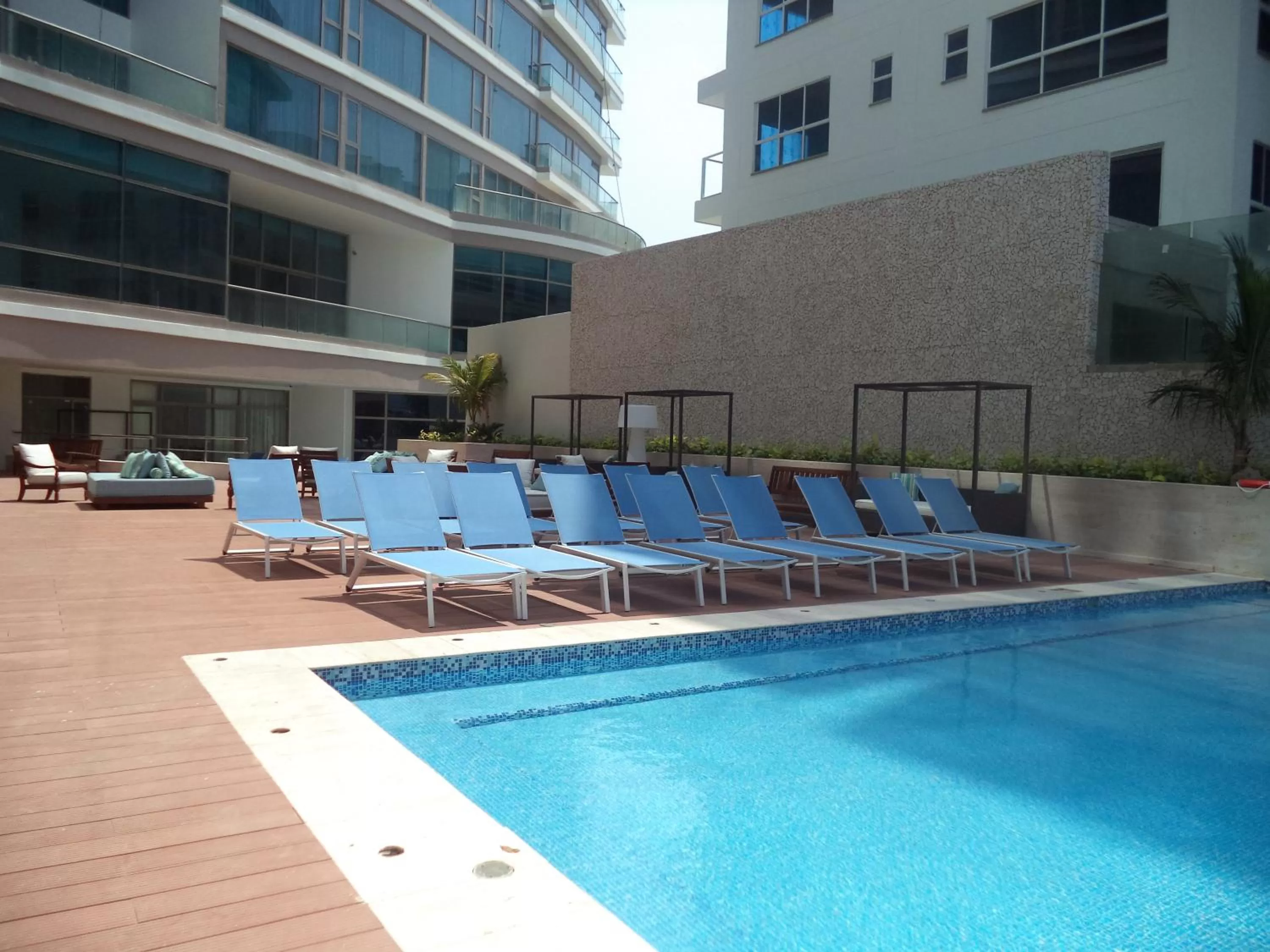 Swimming pool in Radisson Cartagena Ocean Pavillion Hotel