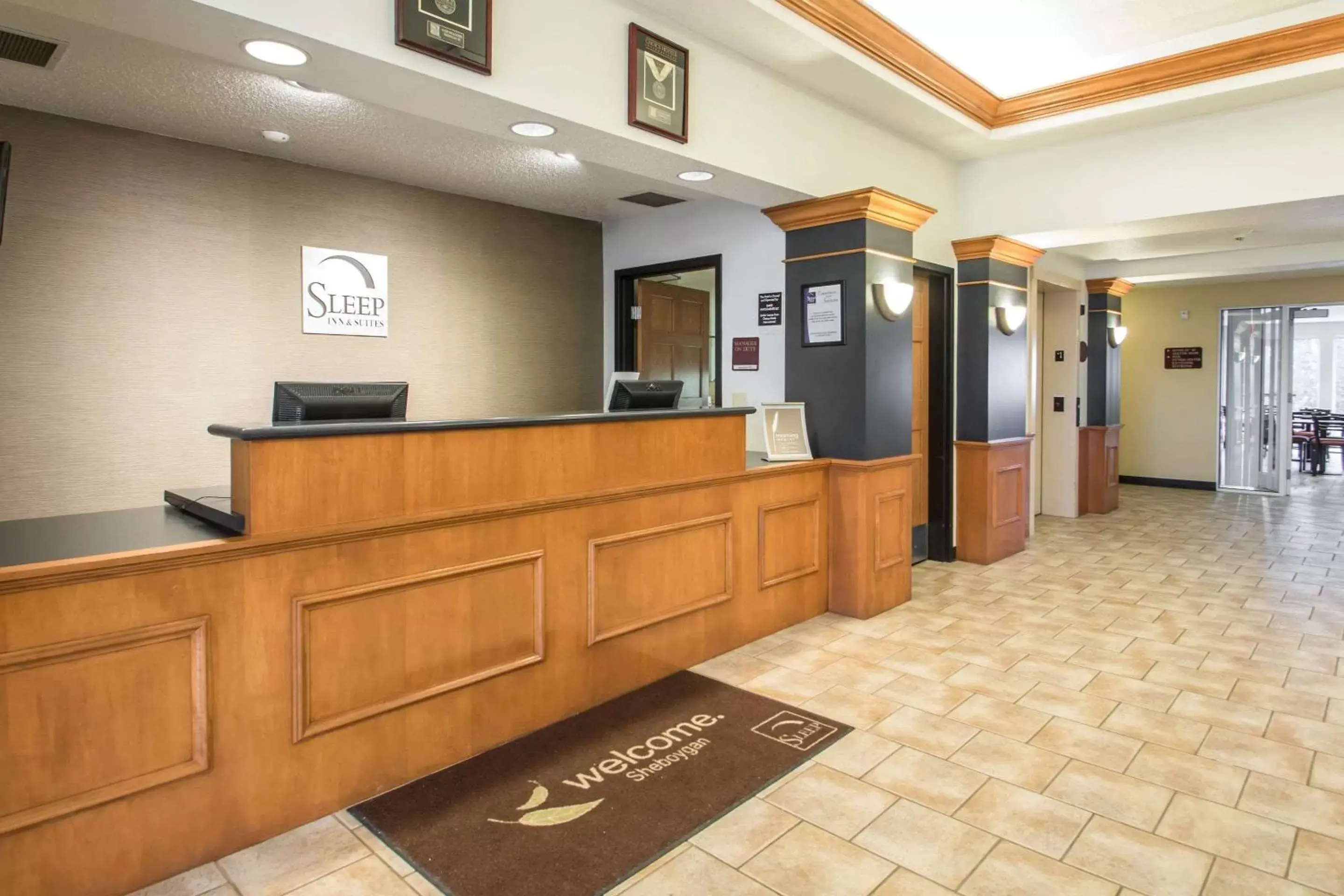 Lobby or reception, Lobby/Reception in Sleep Inn & Suites Sheboygan I-43