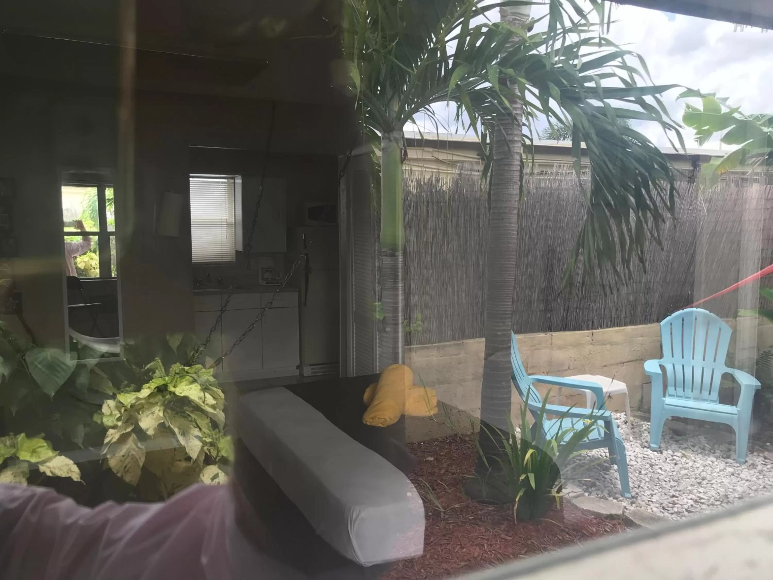 Garden view in INN LEATHER GUEST HOUSE-GAY MALE ONLY