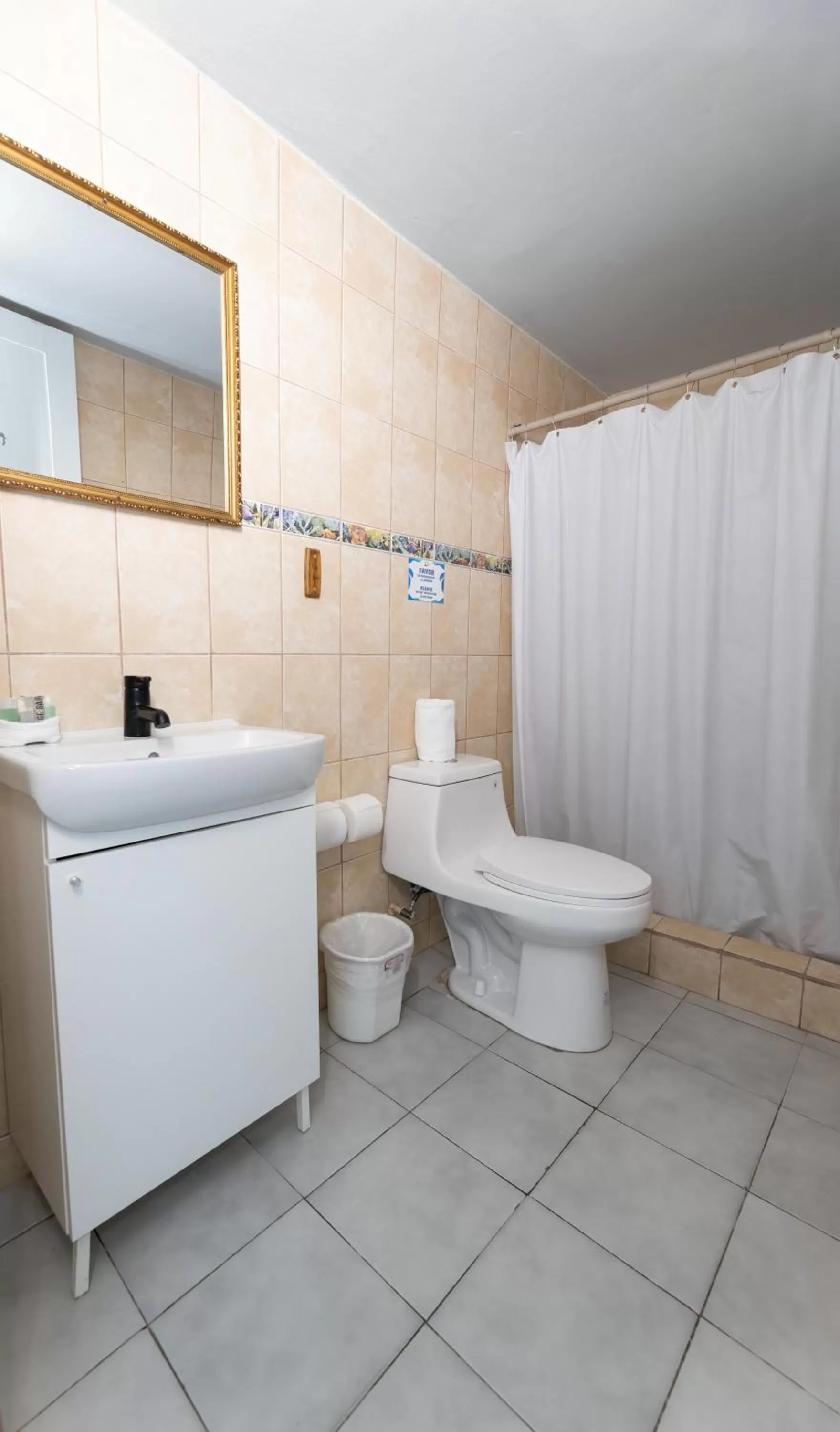 Deluxe Double Room in Bella Surf Inn