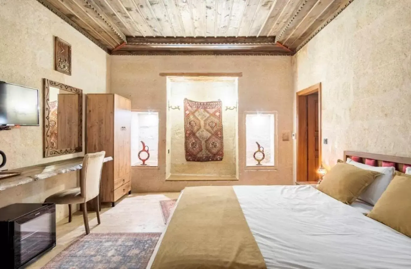 TV and multimedia, Bed in Uzay Cave Suite Hotel TV and multimedia, Bed in Uzay Cave Suite Hotel