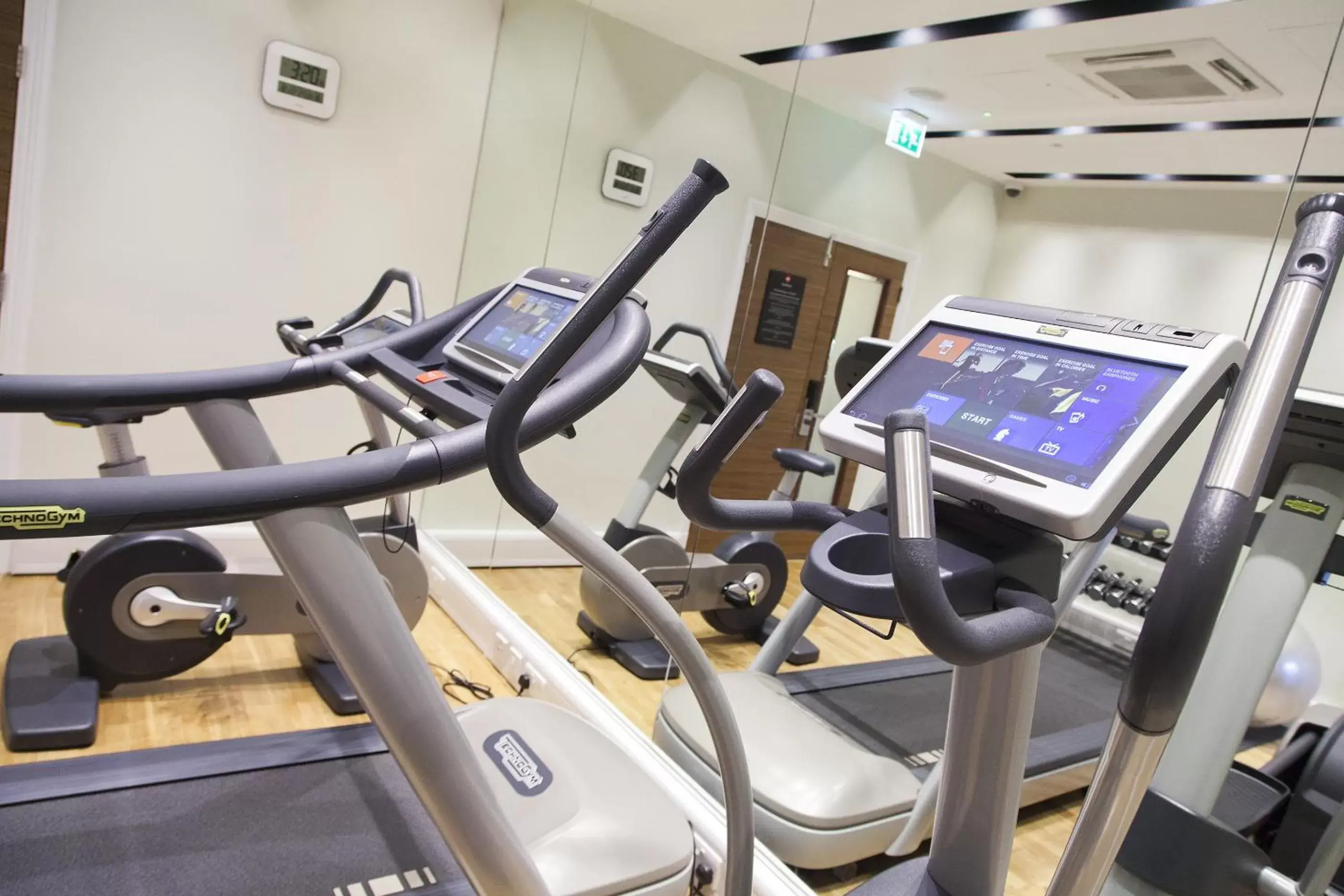 Fitness centre/facilities, Fitness Center/Facilities in Thistle Piccadilly