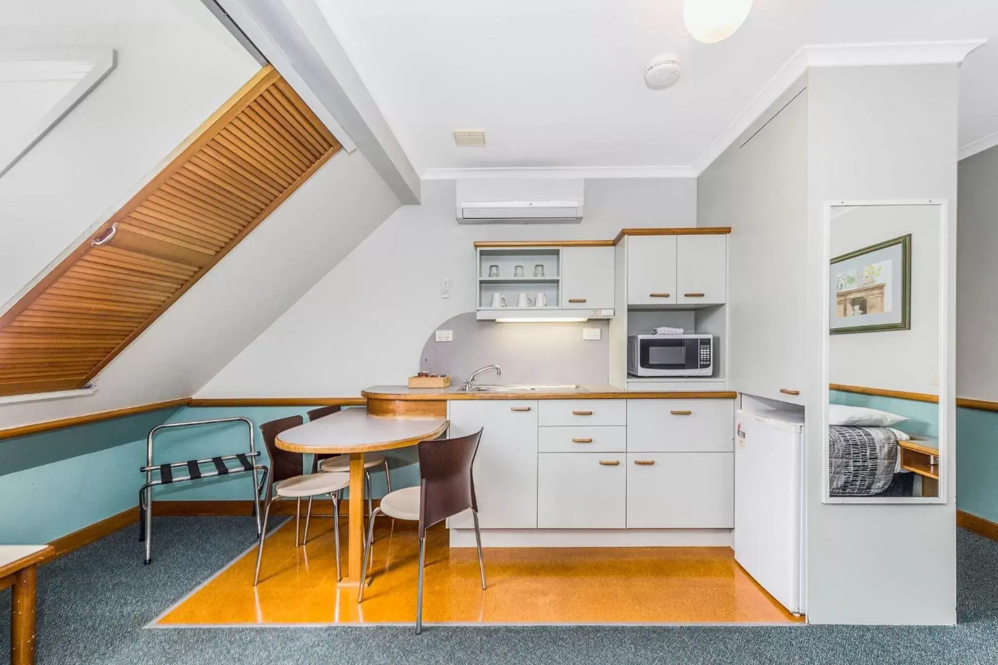 Kitchen or kitchenette, Kitchen/Kitchenette in Spring Hill Terraces