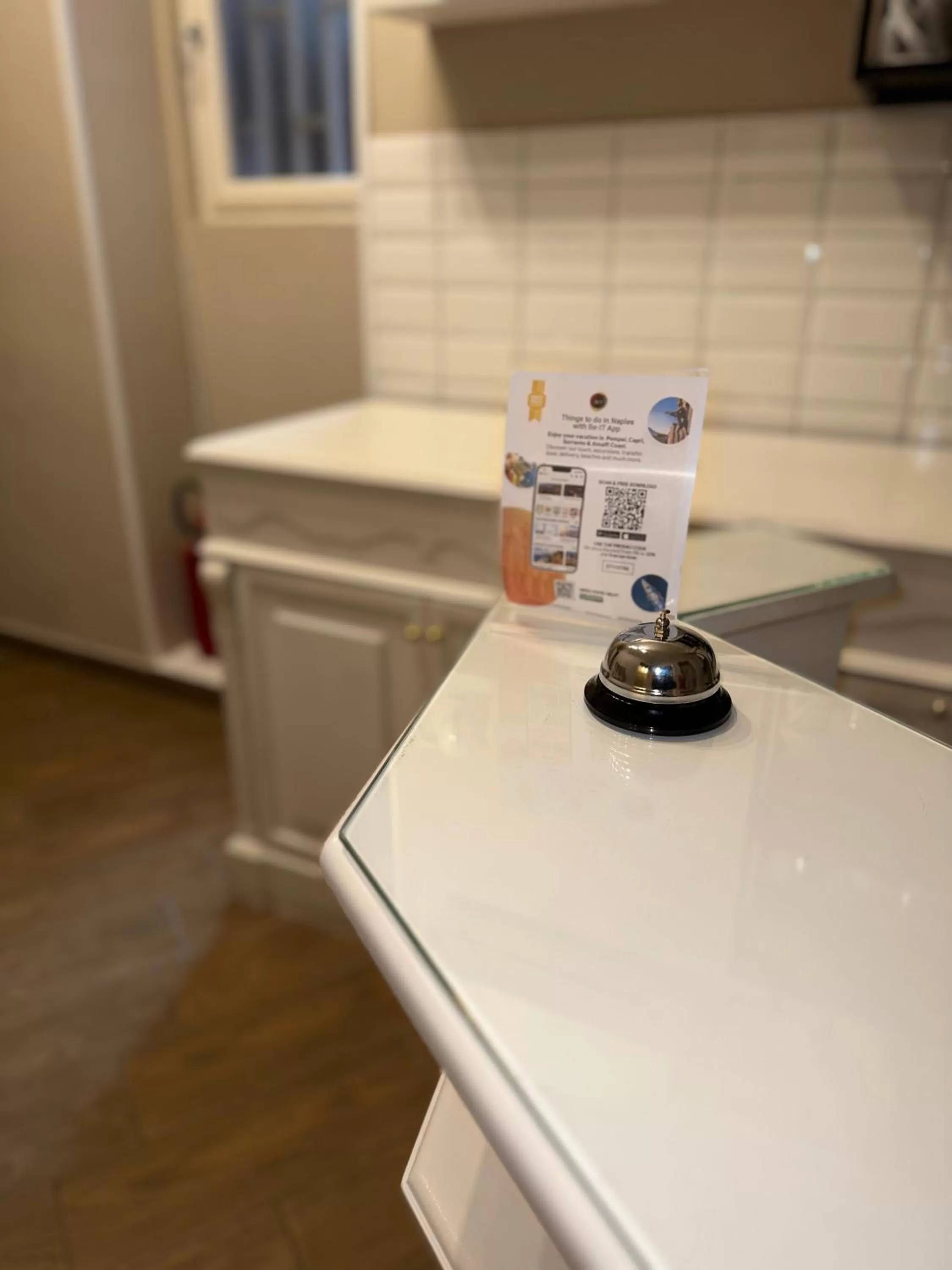 Lobby or reception, Kitchen/Kitchenette in B&B Partenopeo