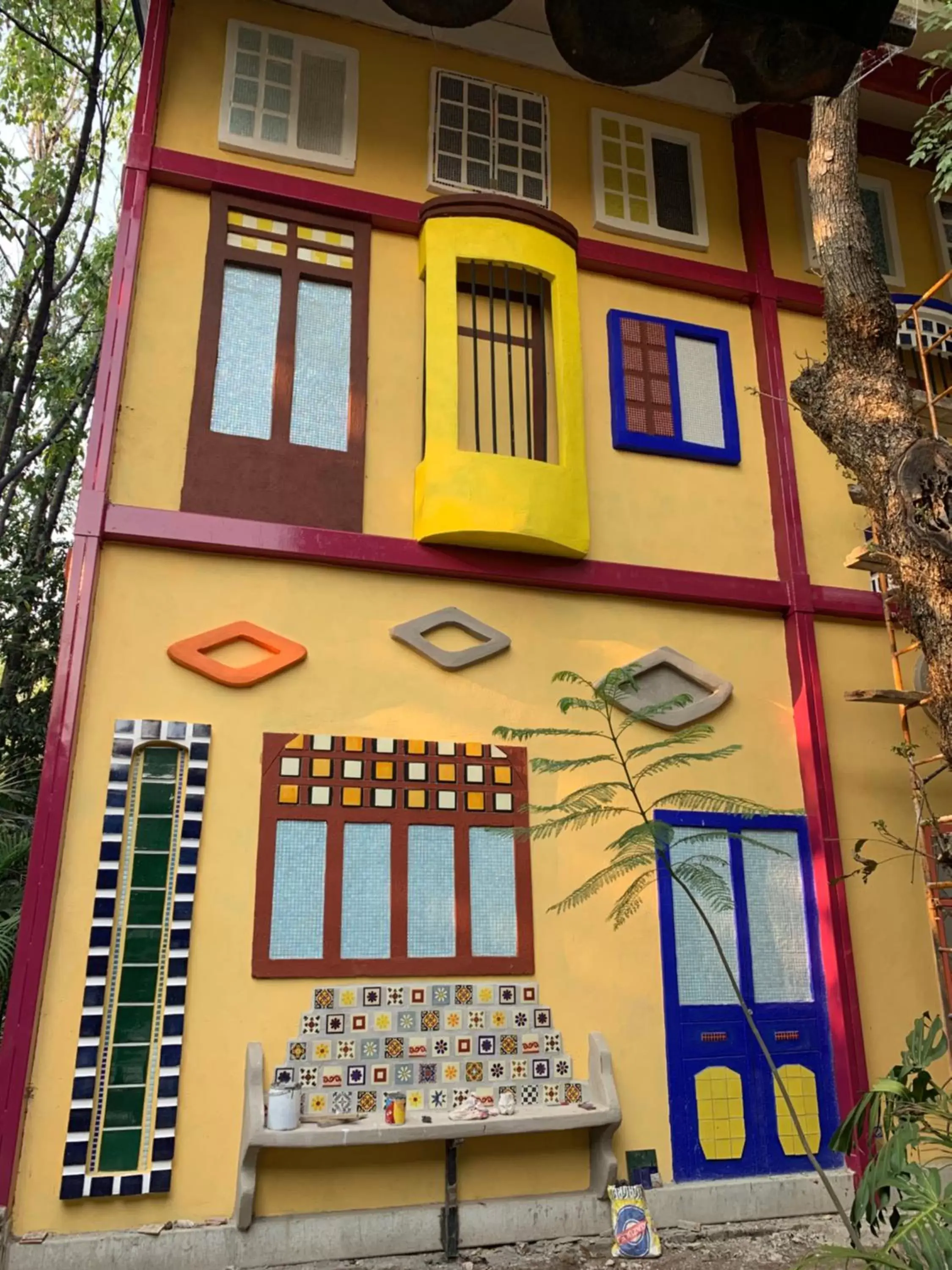 Facade/entrance, Property Building in Hotel La Casa de los Árboles Immersive Experience