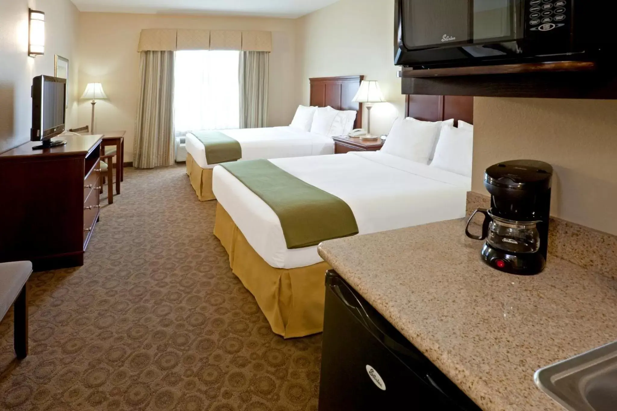 Photo of the whole room in Holiday Inn Express Hotel & Suites Cedar Hill, an IHG Hotel