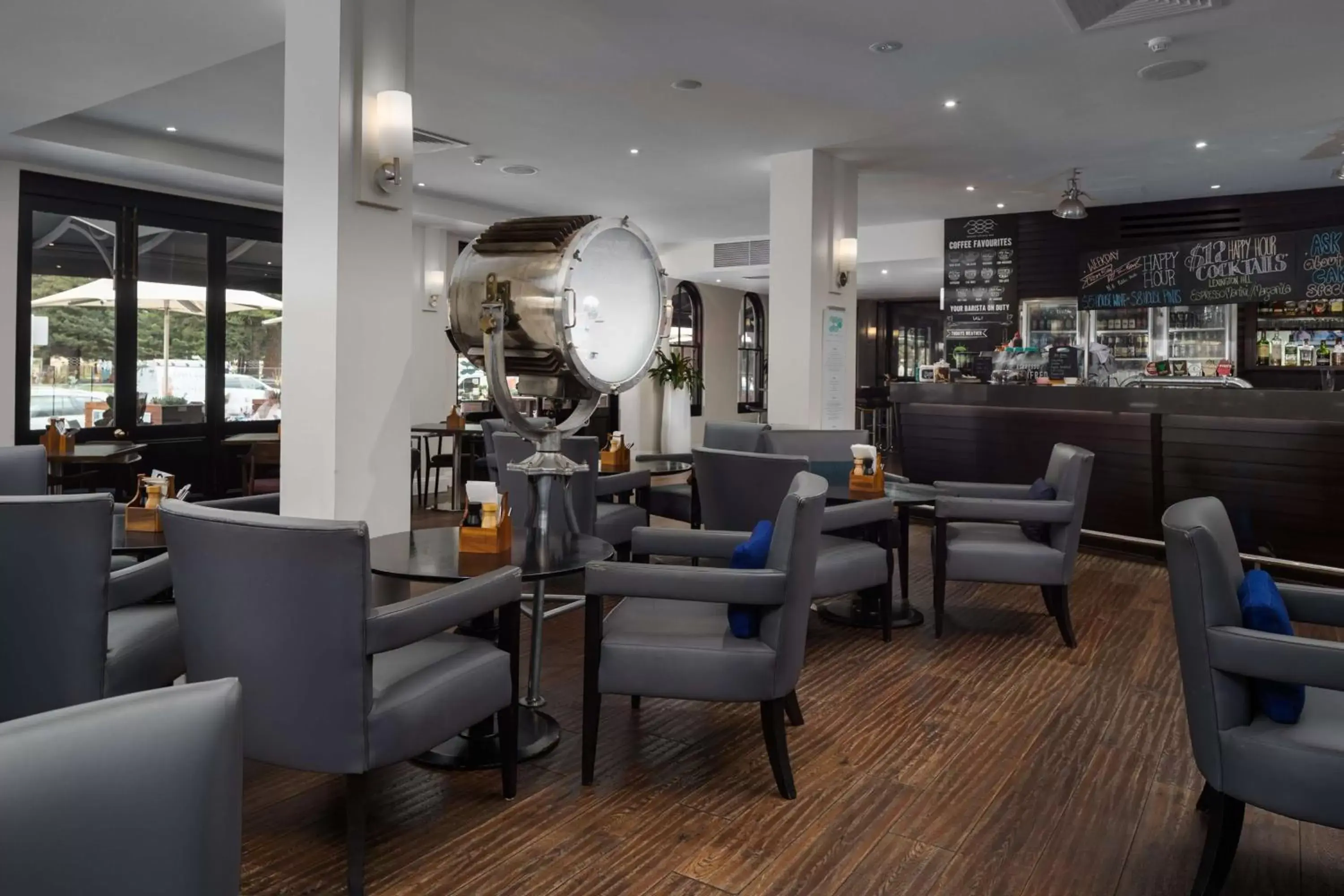 Lounge or bar, Lounge/Bar in Esplanade Hotel Fremantle - by Rydges