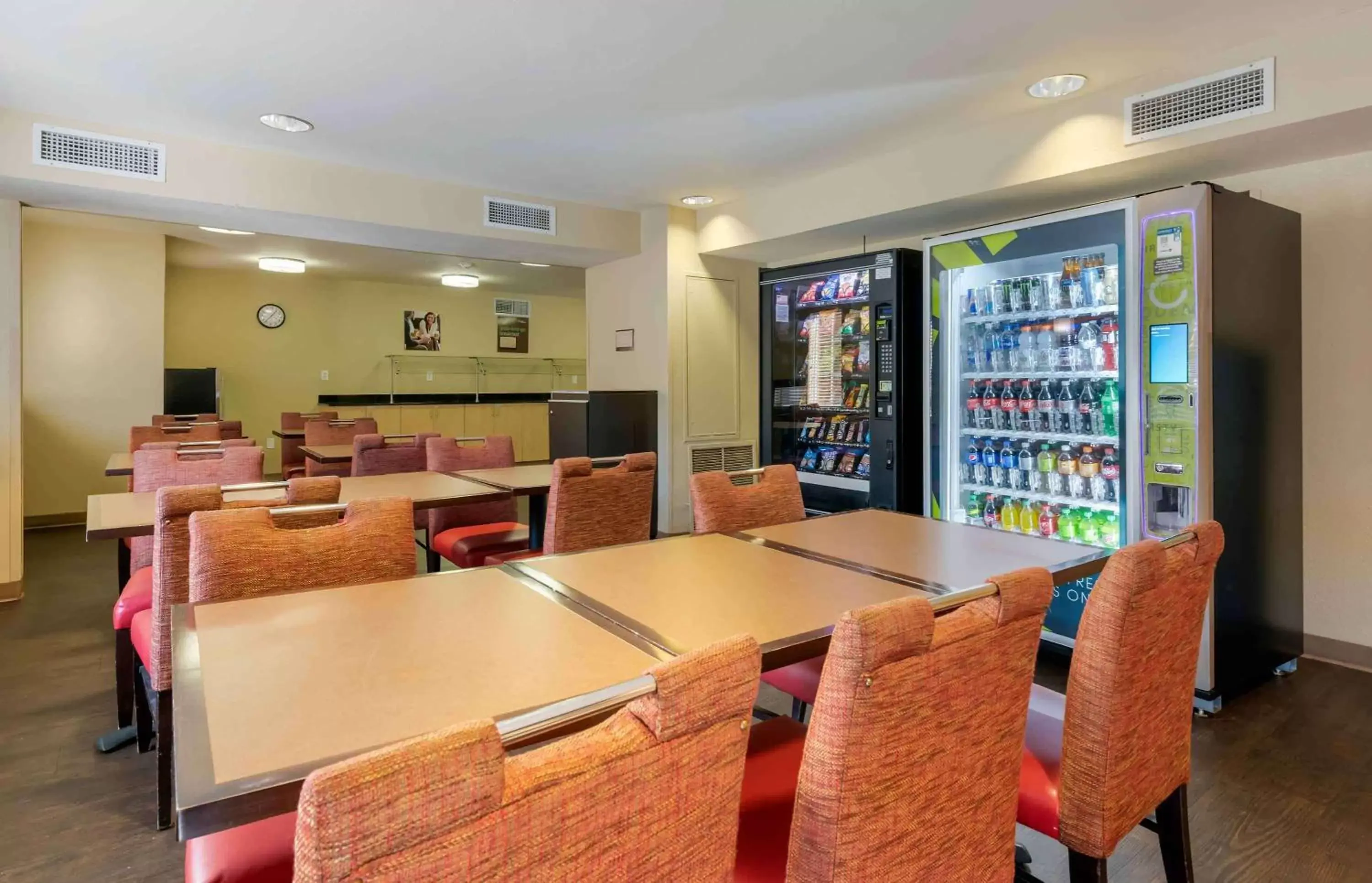 Breakfast in Extended Stay America Suites - Orlando - Convention Center - Universal Blvd