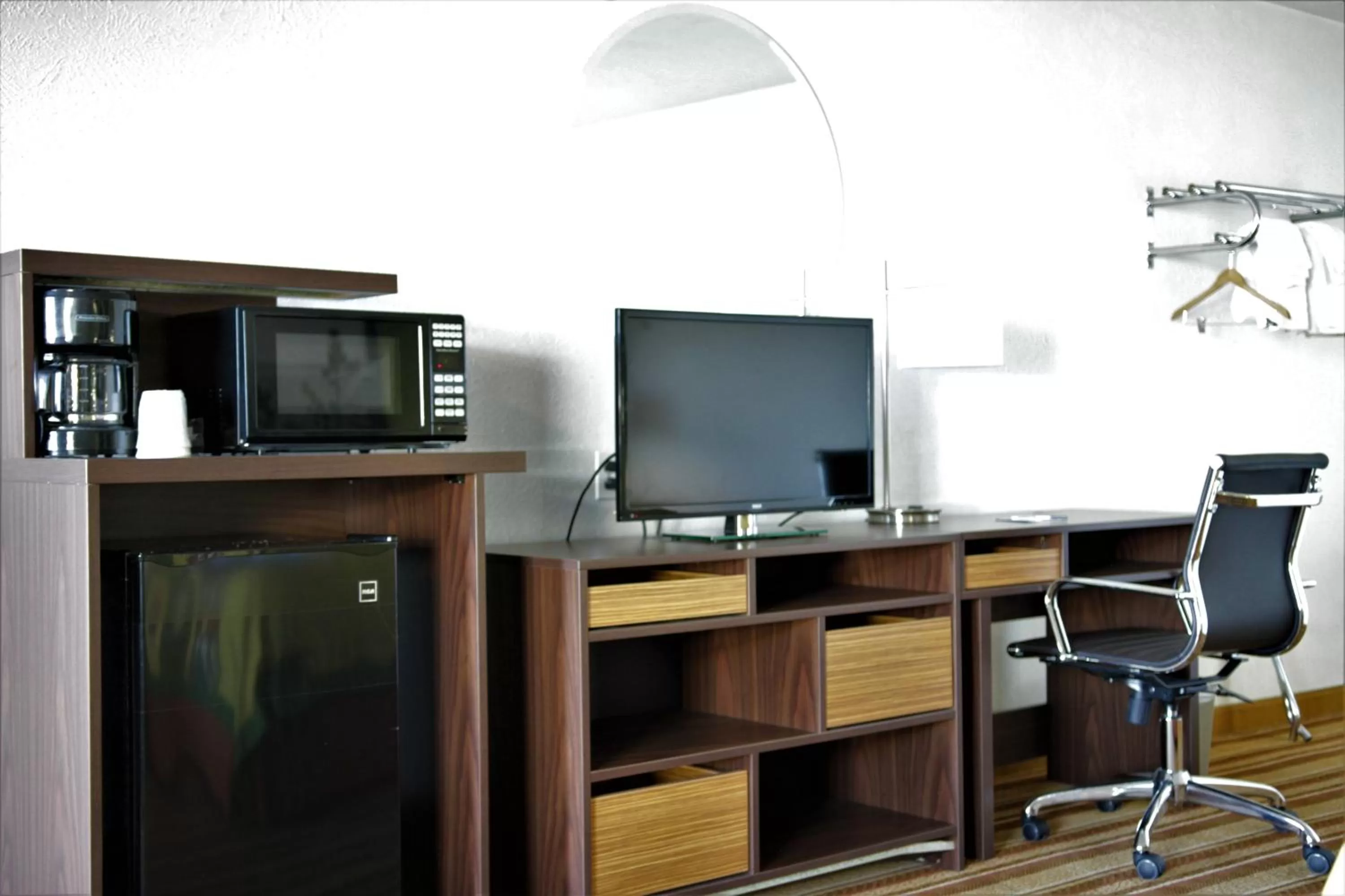 Super 8 by Wyndham Wells