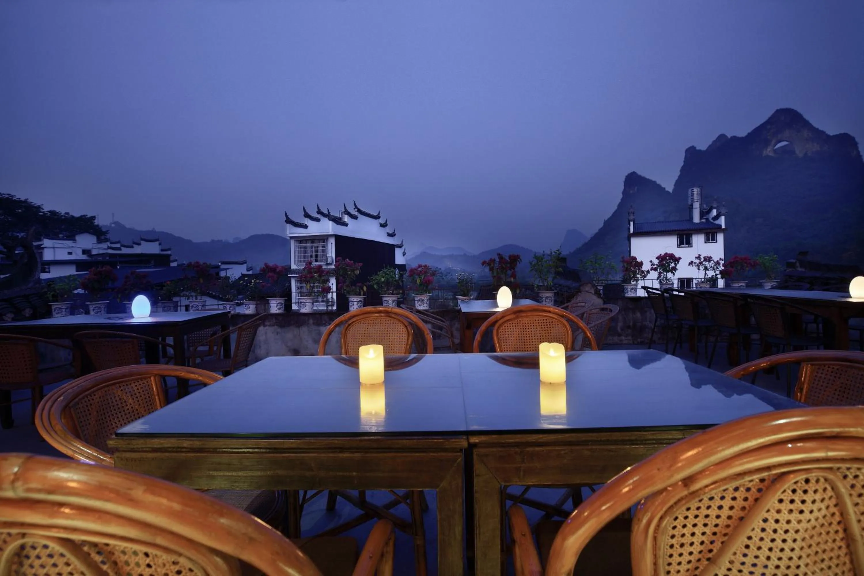 Restaurant/places to eat in Yangshuo Village Inn Boutique Hotel