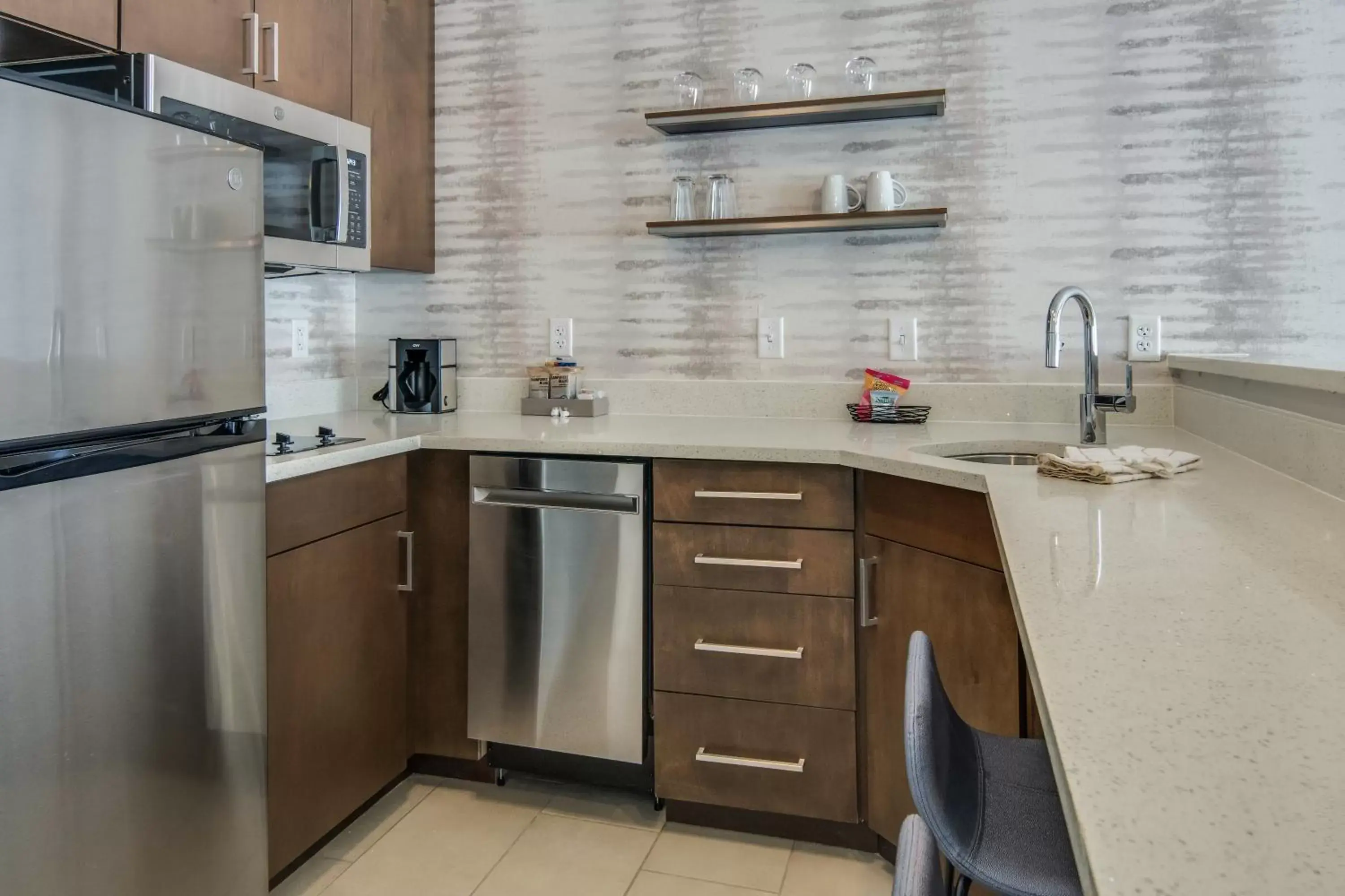 kitchen, Kitchen/Kitchenette in Residence Inn by Marriott Dallas DFW Airport West/Bedford