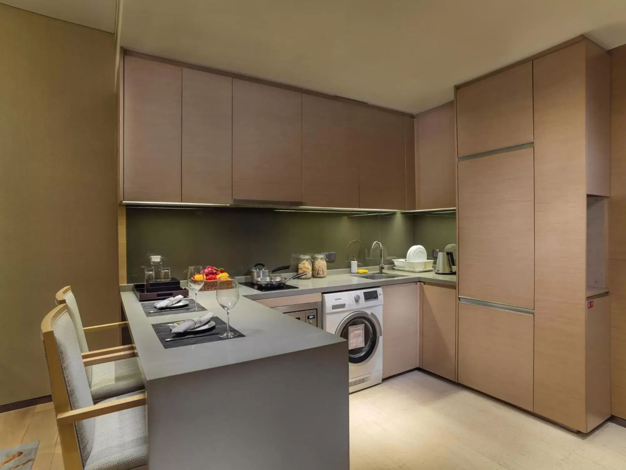 Kitchen or kitchenette, Kitchen/Kitchenette in Fraser Suites Guangzhou