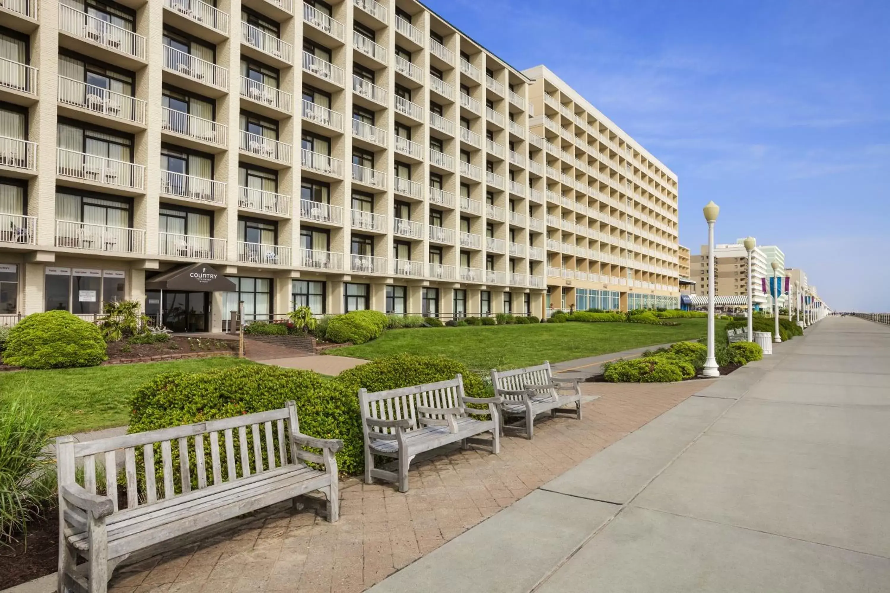 Facade/entrance, Property Building in Country Inn & Suites by Radisson, Virginia Beach (Oceanfront), VA