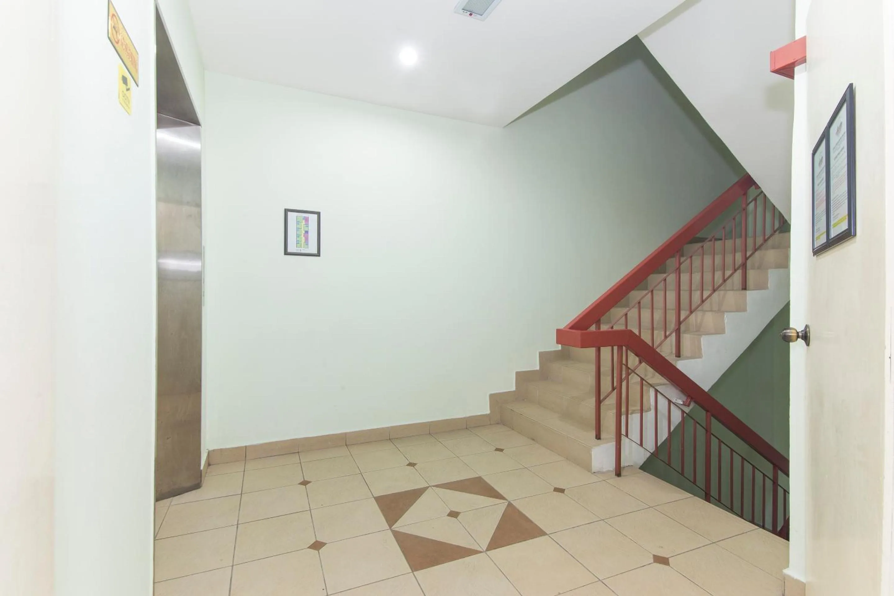 Lobby or reception in OYO 444 KL Empire Hotel