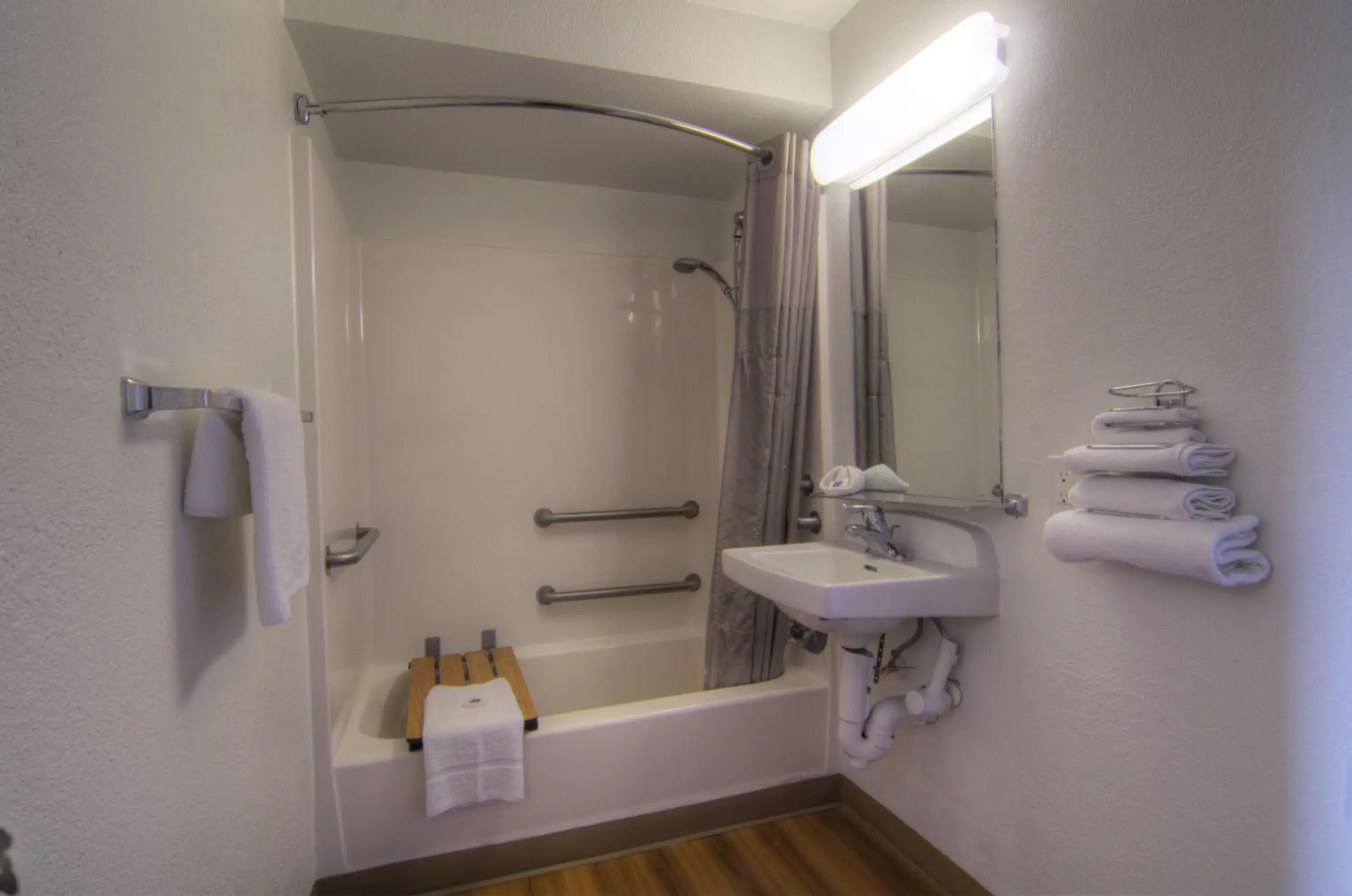 Shower, Bathroom in Motel 6-Orlando, FL - Winter Park