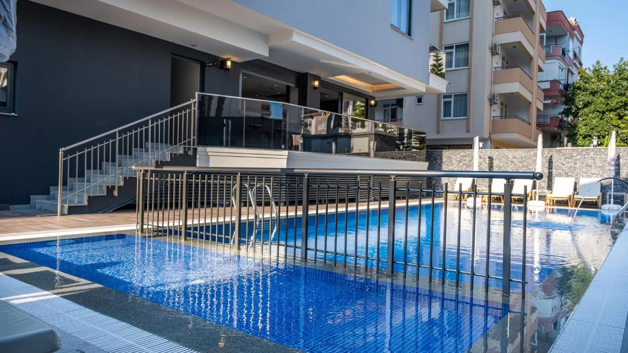 Swimming pool in Nas Suite