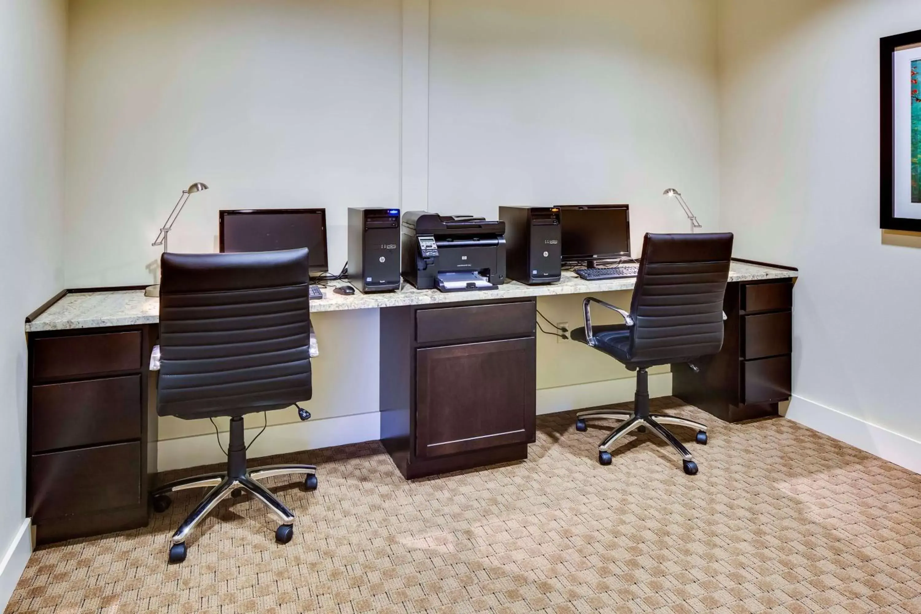 On site, Business Area/Conference Room in Best Western Plus Arlington/Marysville