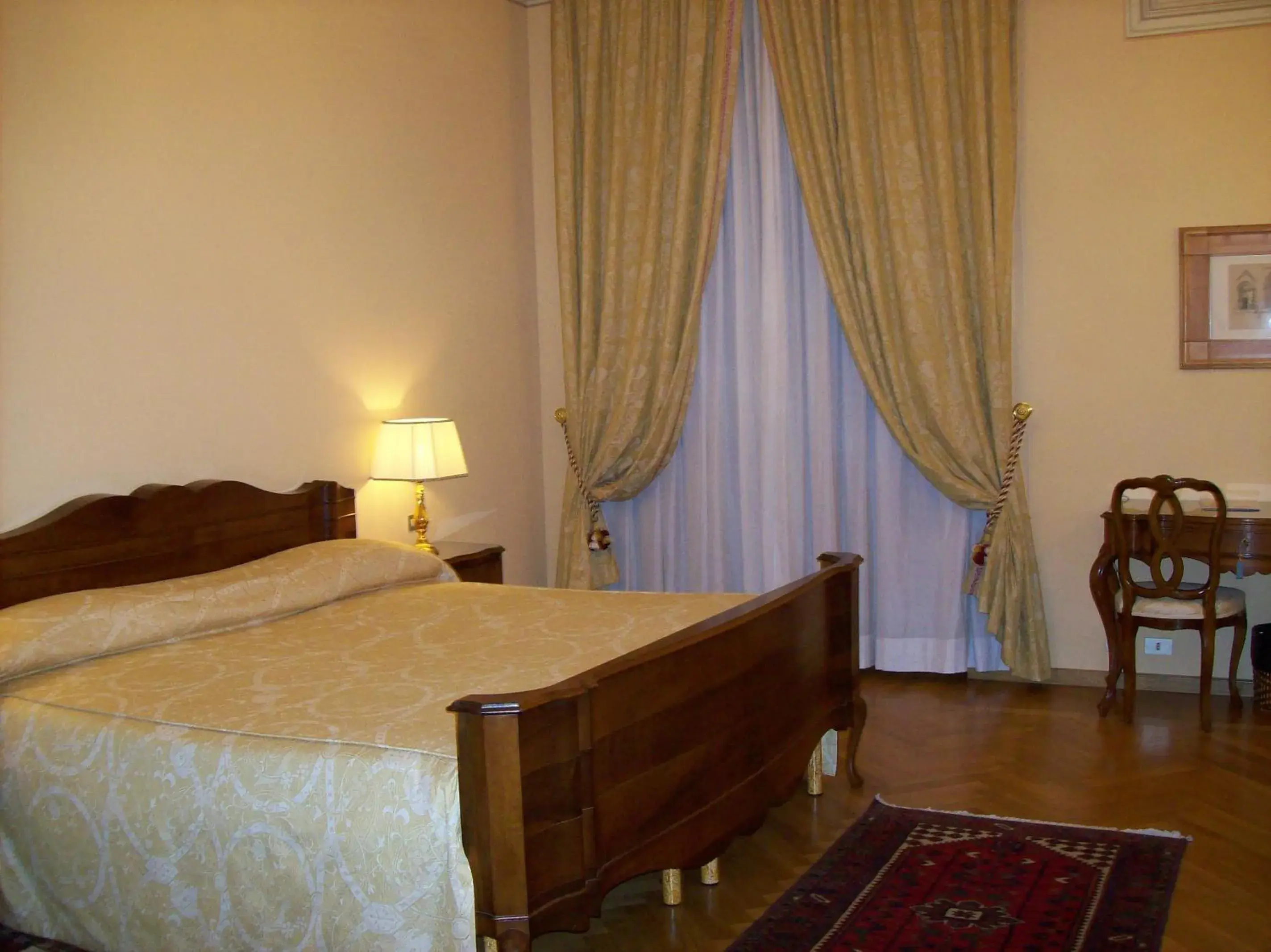 Photo of the whole room, Bed in Villa Fenaroli Palace Hotel