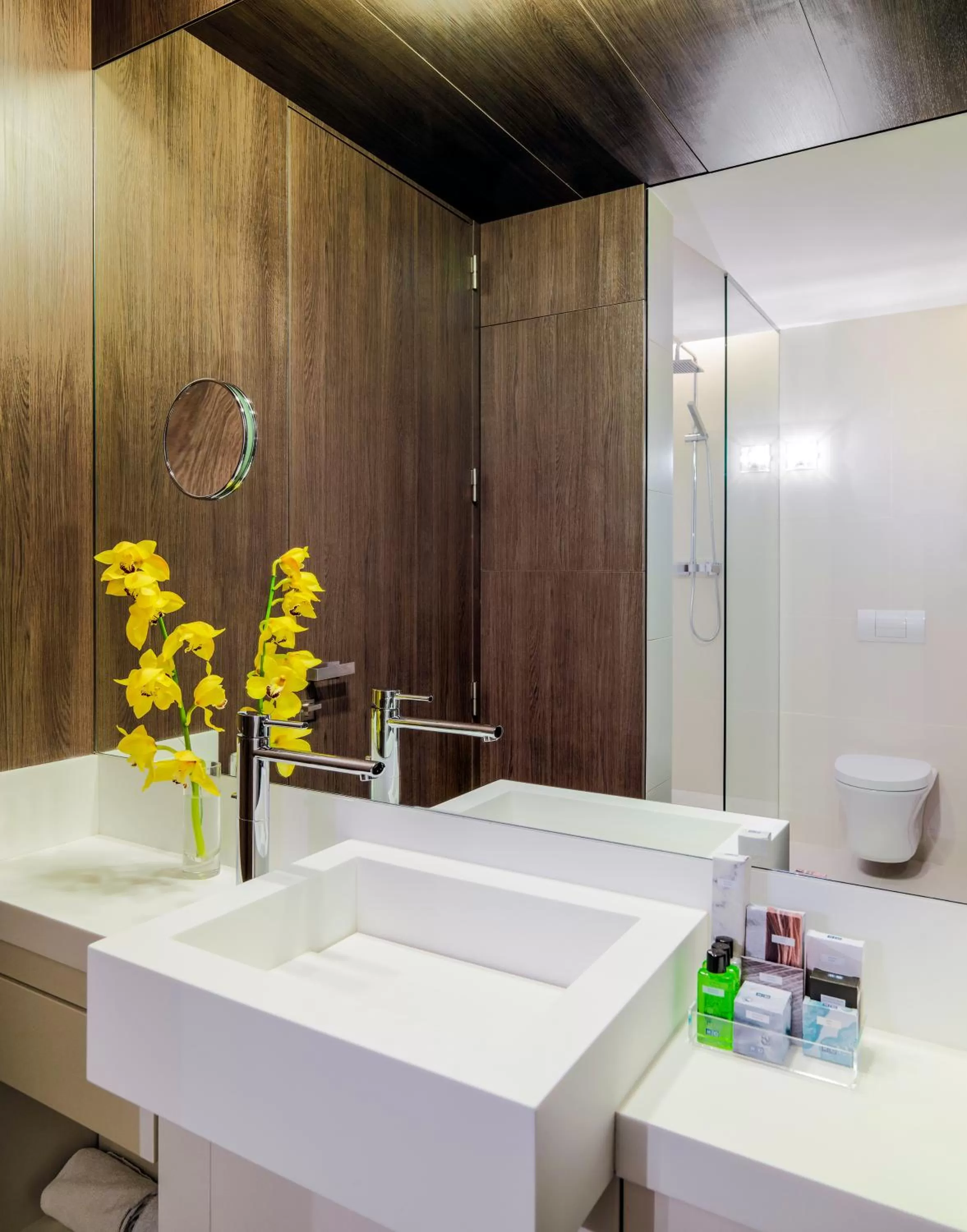 Bathroom in H10 Urquinaona Plaza