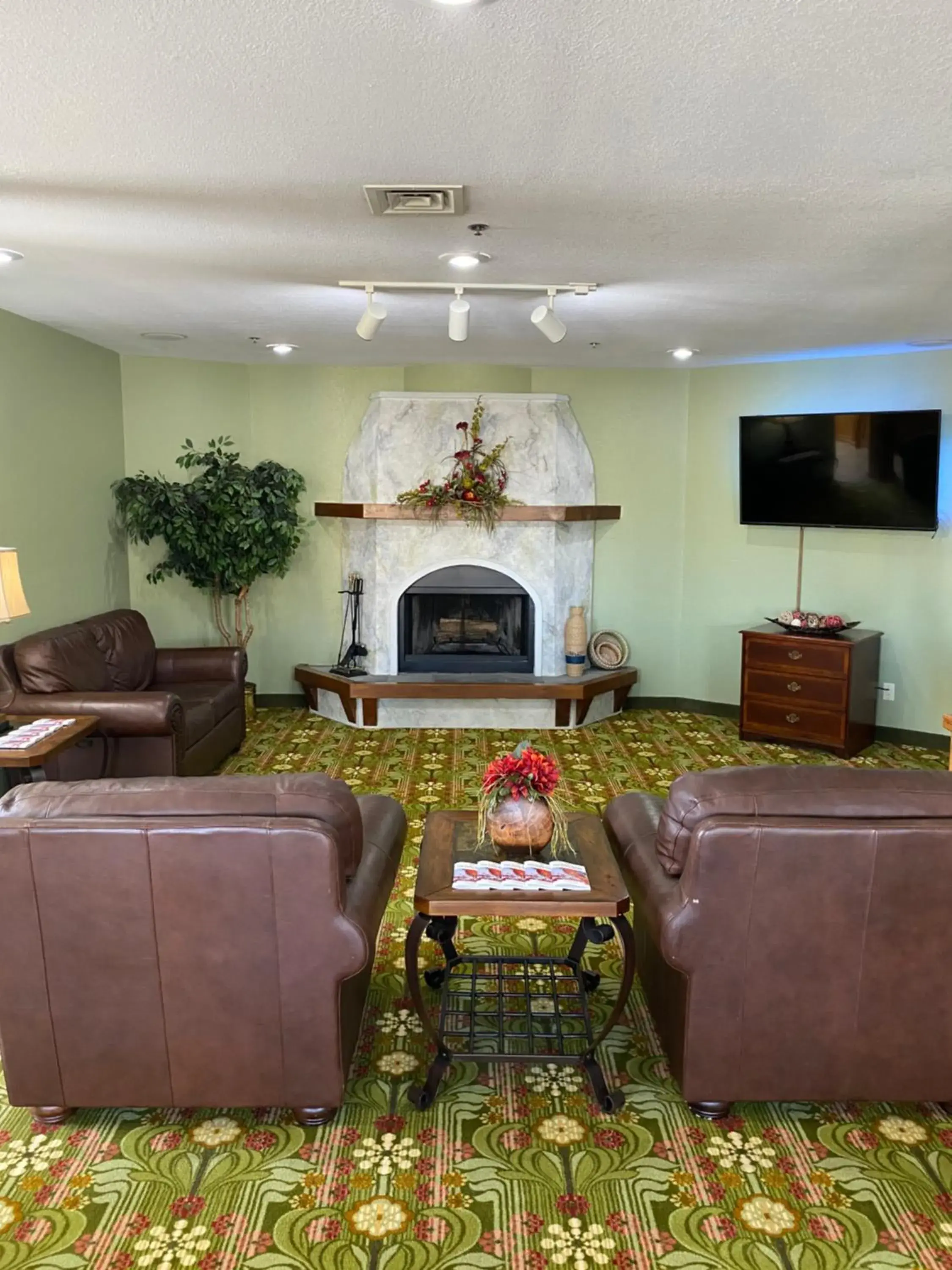 Seating Area in Brookwood Inn