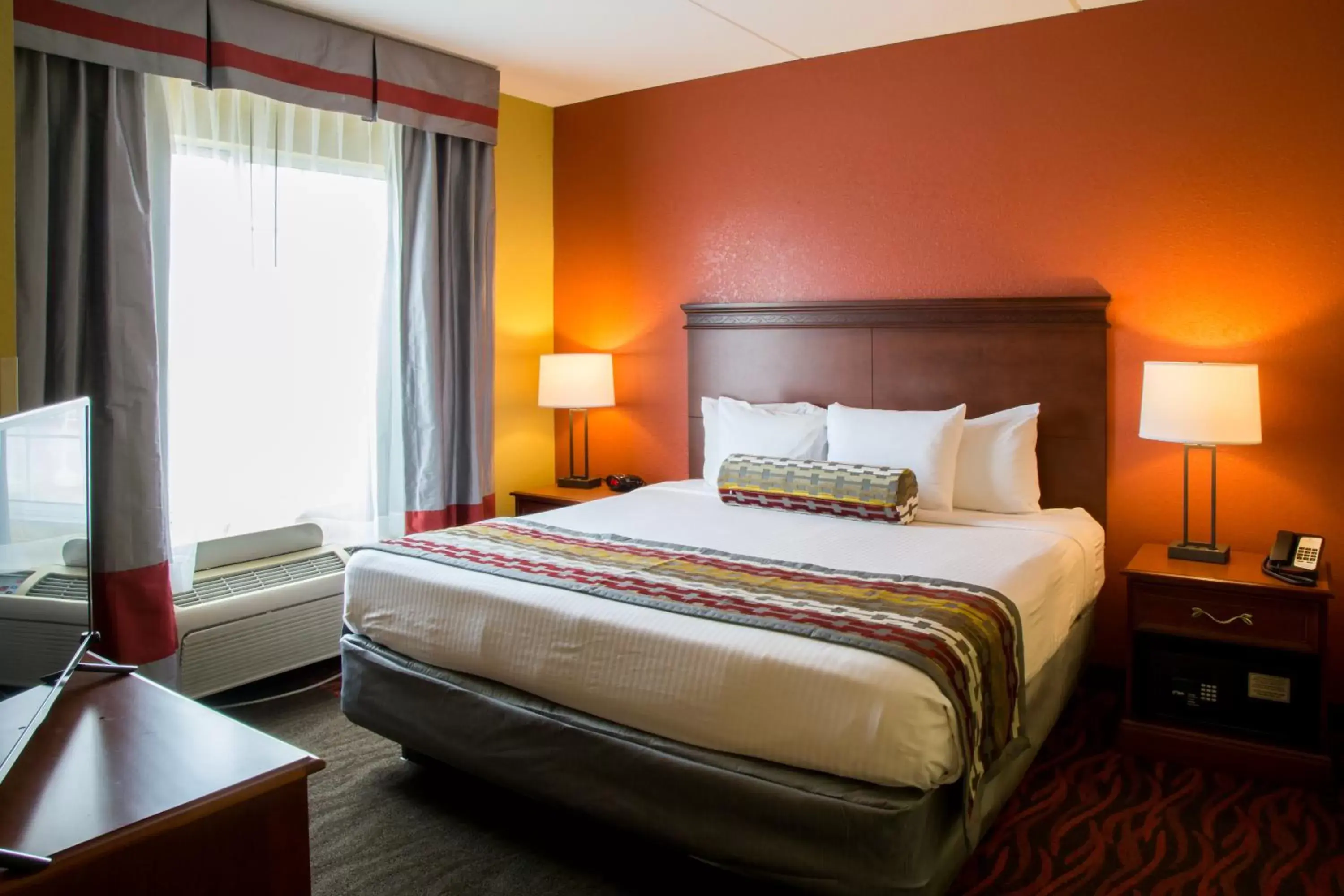 Bed in Best Western Executive Inn & Suites