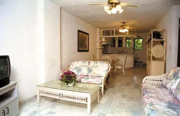 Living room, Seating Area in Hotel Suites Jazmín Acapulco